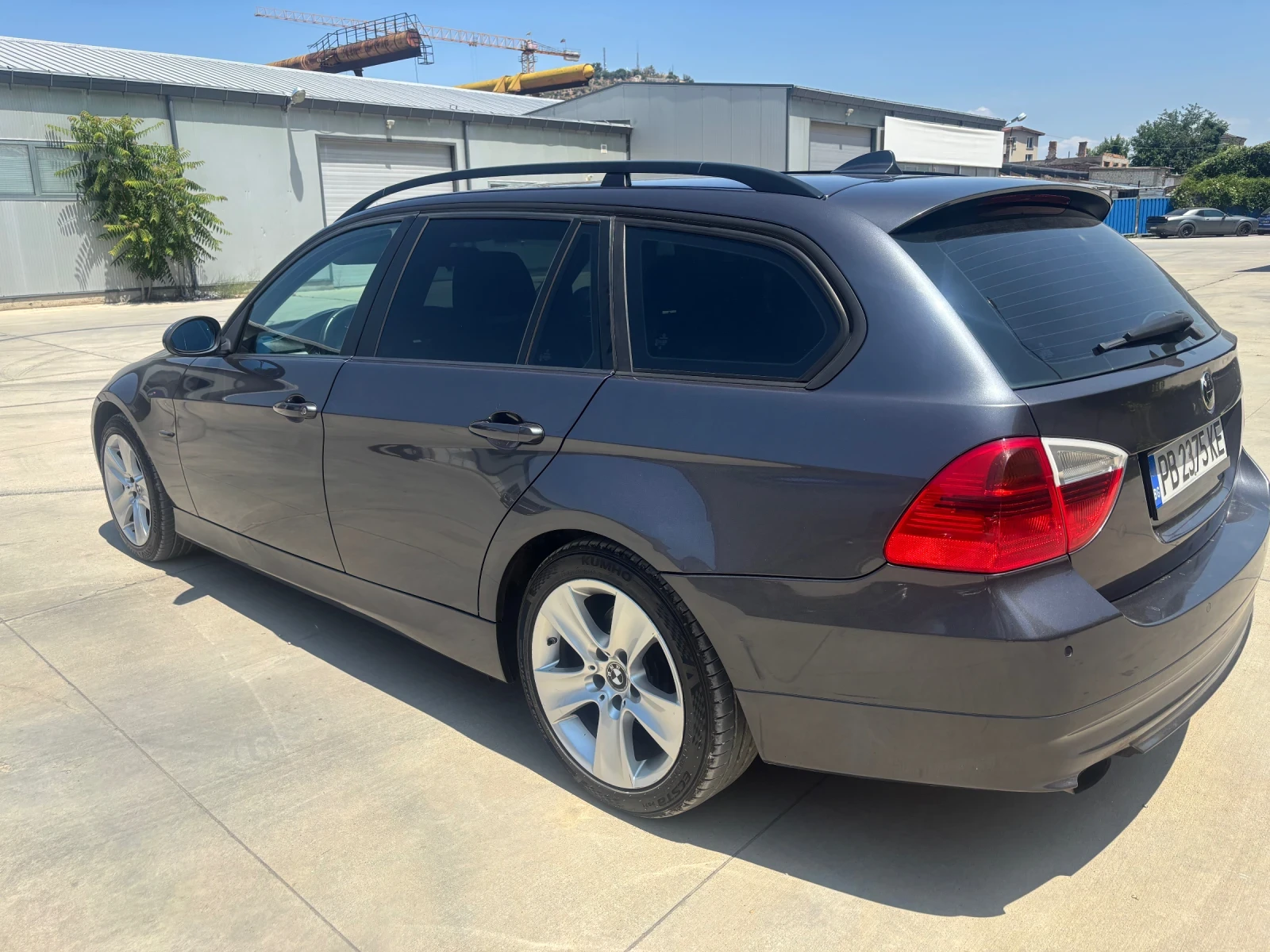 BMW 320  - изображение 5