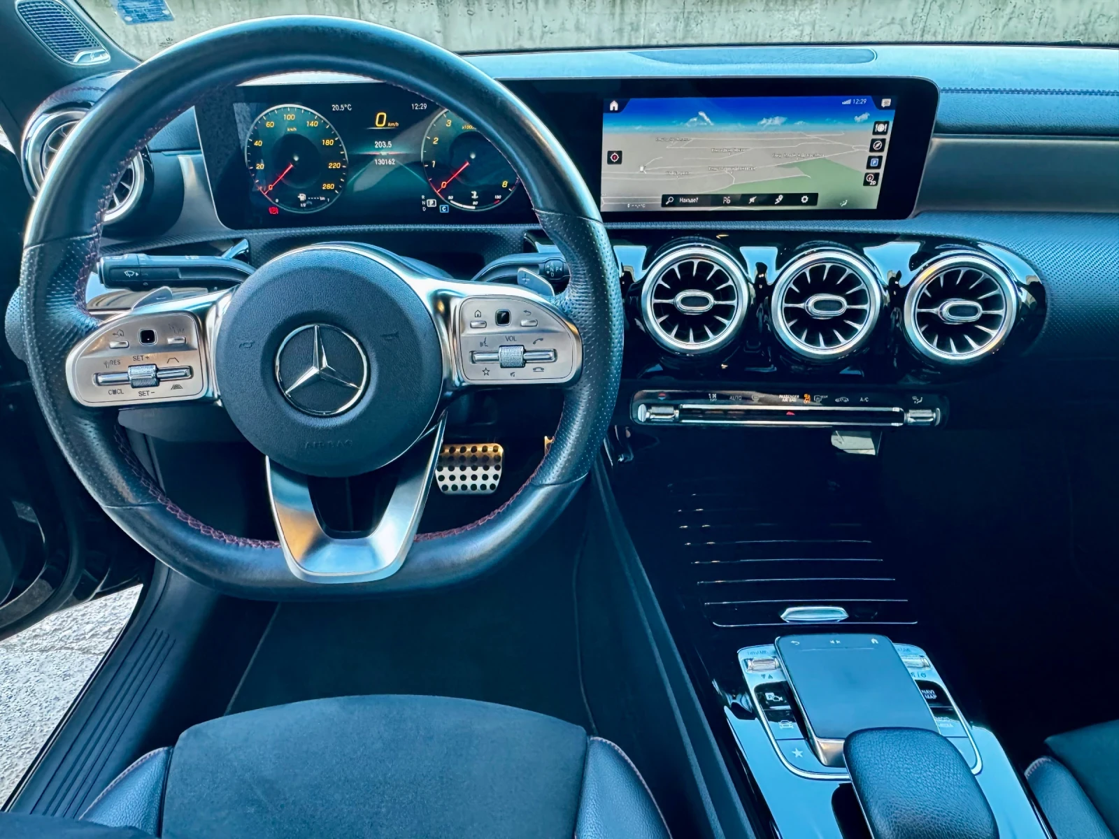 Mercedes-Benz CLA 220 AMG line - изображение 9