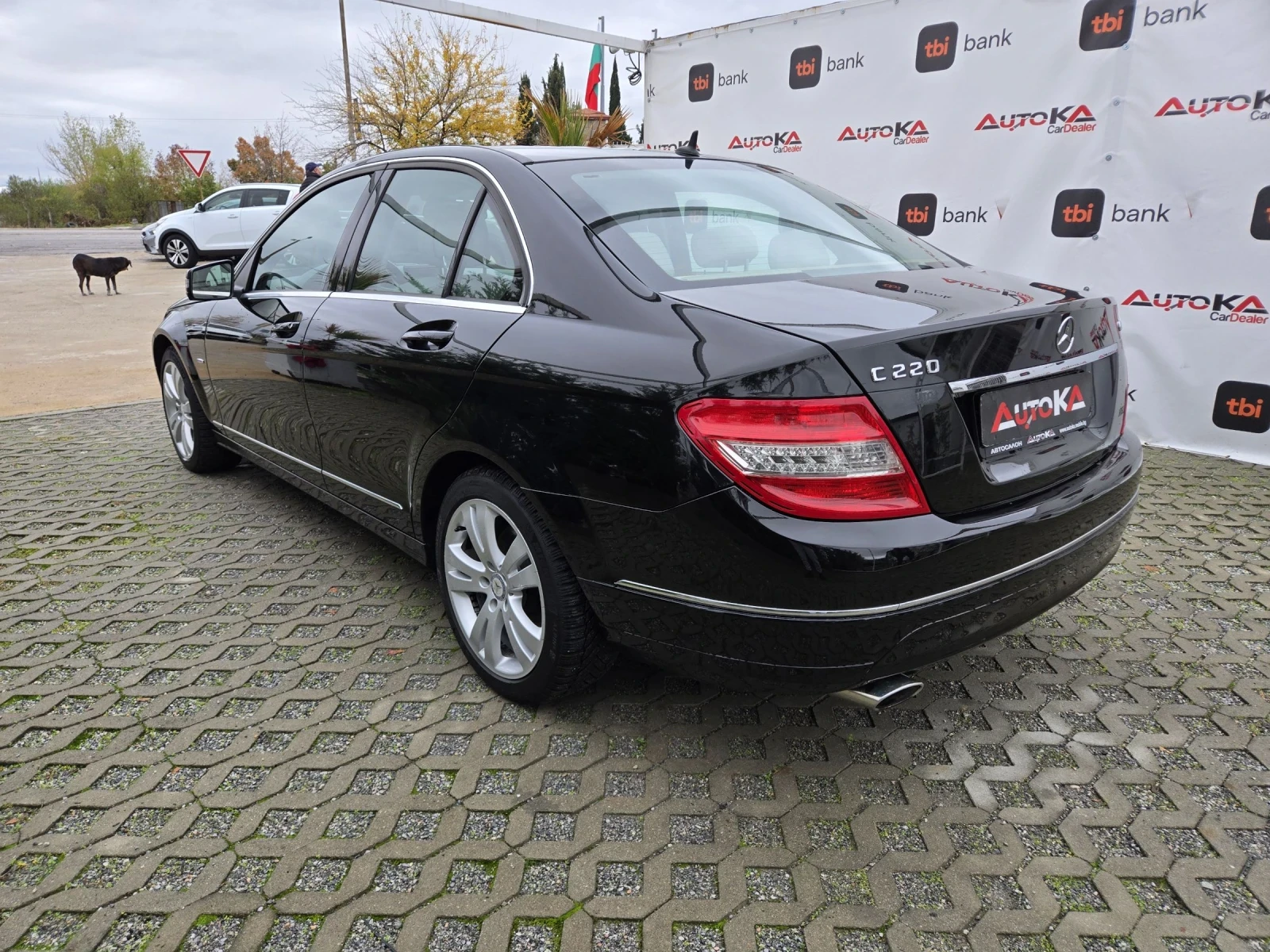 Mercedes-Benz C 220 2.2CDI-170кс= 6ск= НАВИ= КСЕНОН= BlueEFFICIENCY - изображение 5