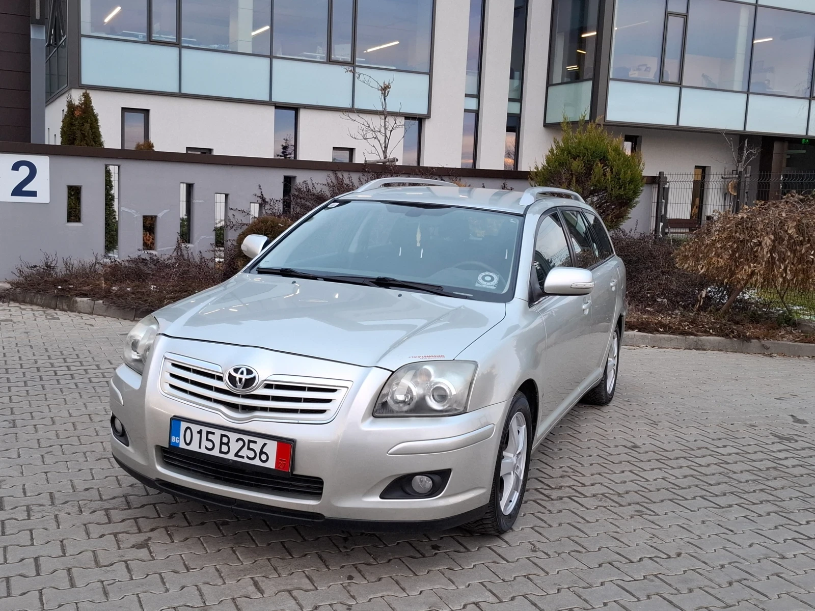 Toyota Avensis 2.0D4D* (126кс)* FACELIFT* * НОВ ВНОС* *  - изображение 9