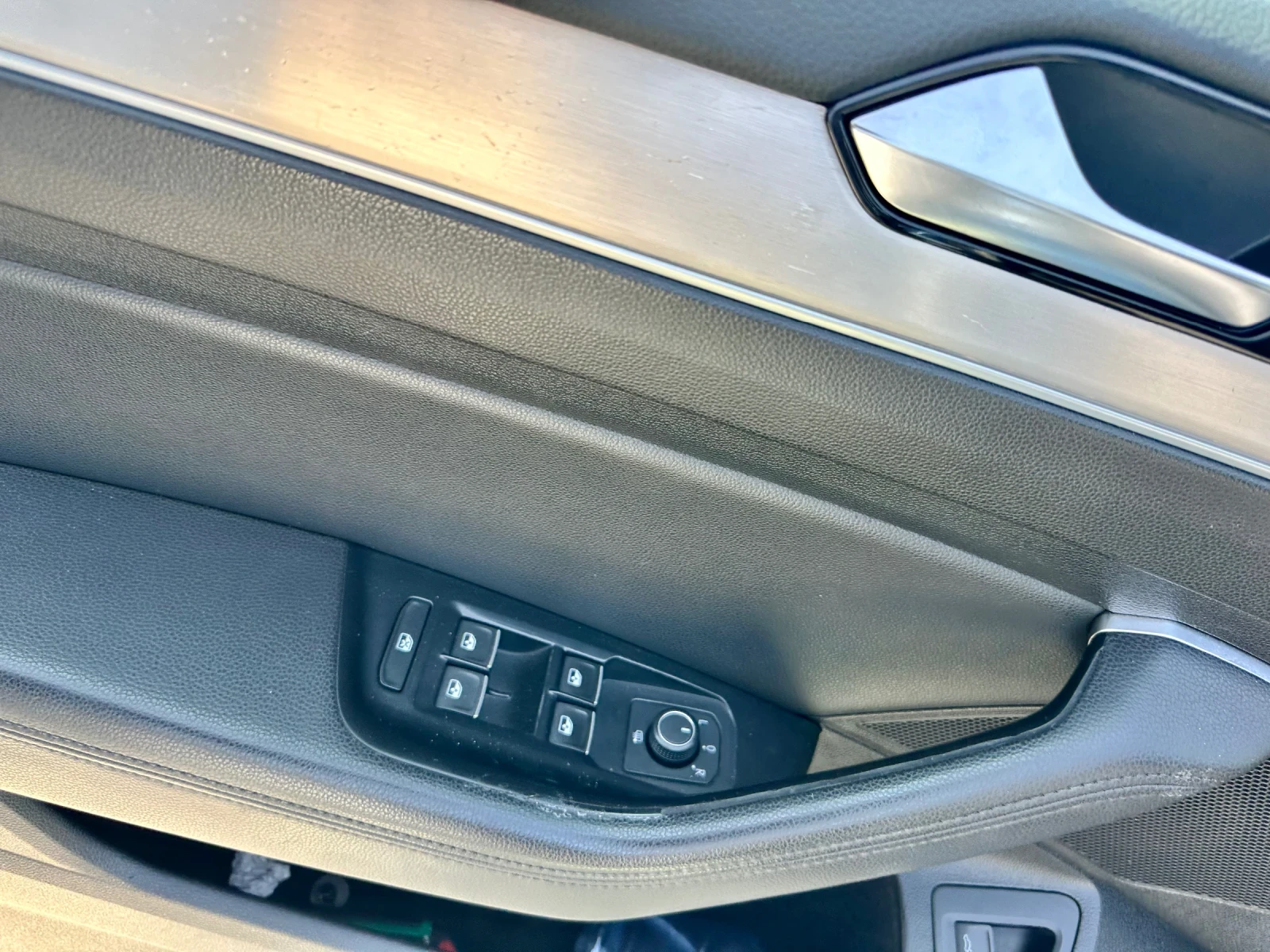 VW Passat R line 2.0 TDI, снимка 8 - Автомобили и джипове - 53873009