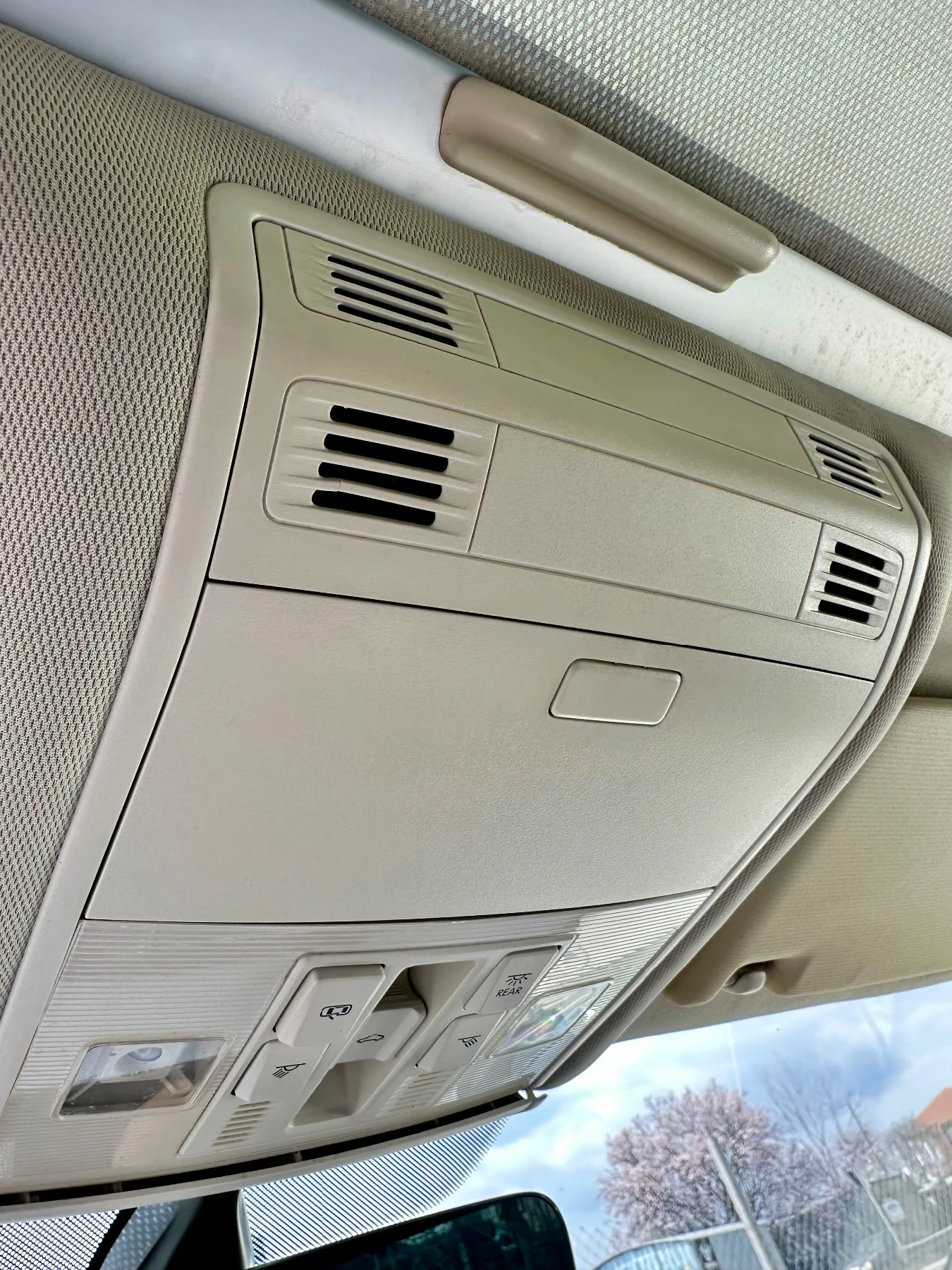 VW Passat R line 2.0 TDI, снимка 14 - Автомобили и джипове - 53873009