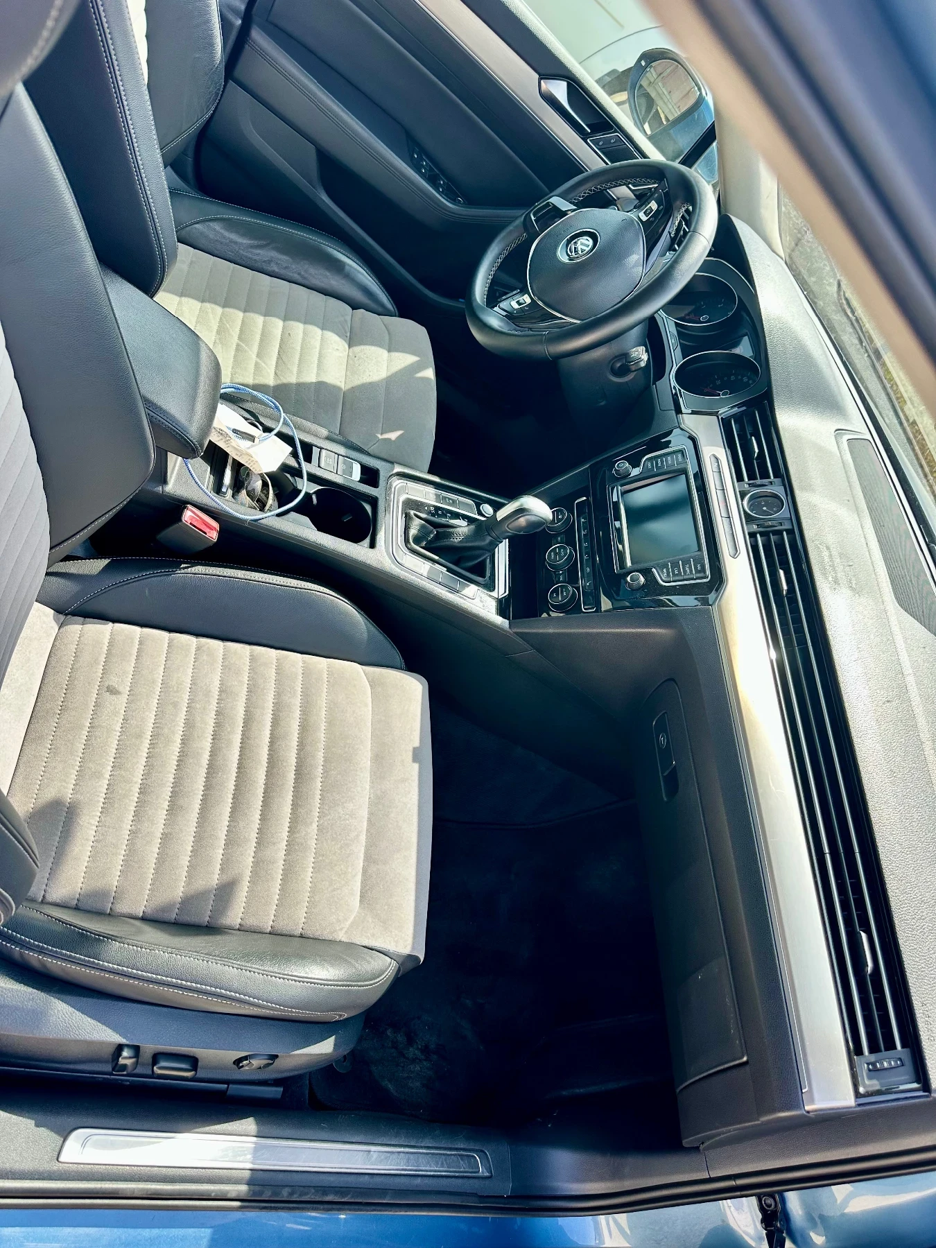 VW Passat R line 2.0 TDI, снимка 7 - Автомобили и джипове - 53873009