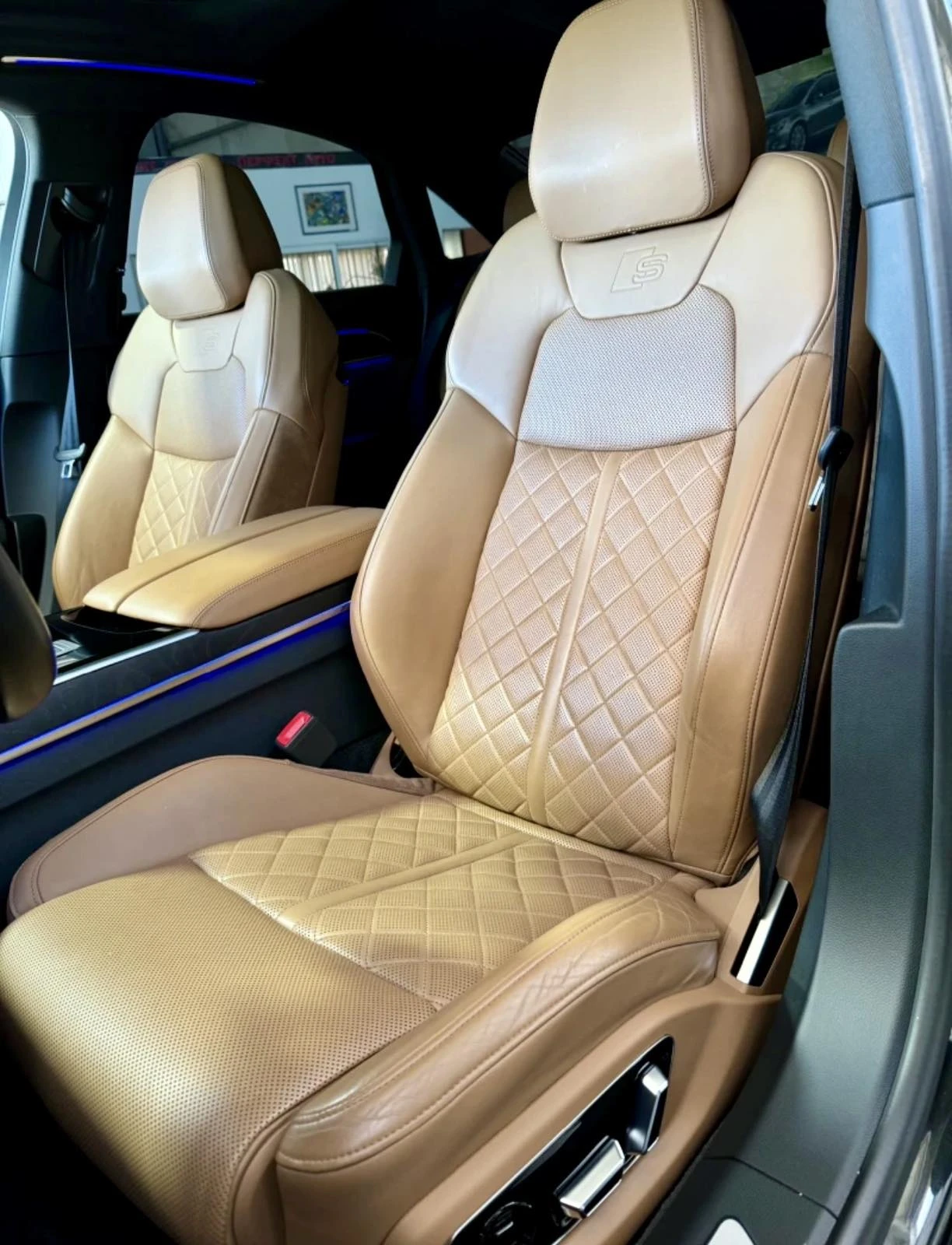 Audi A8, снимка 10 - Автомобили и джипове - 54003201