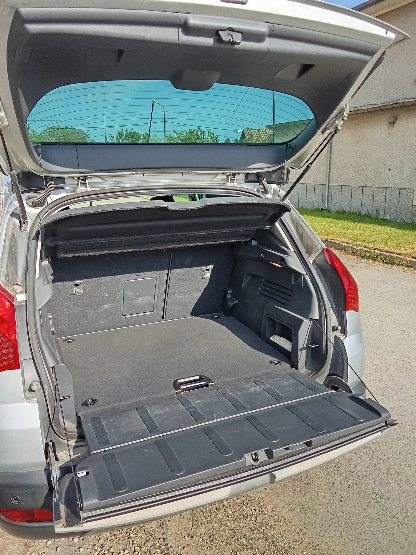 Peugeot 3008, снимка 6 - Автомобили и джипове - 54442590