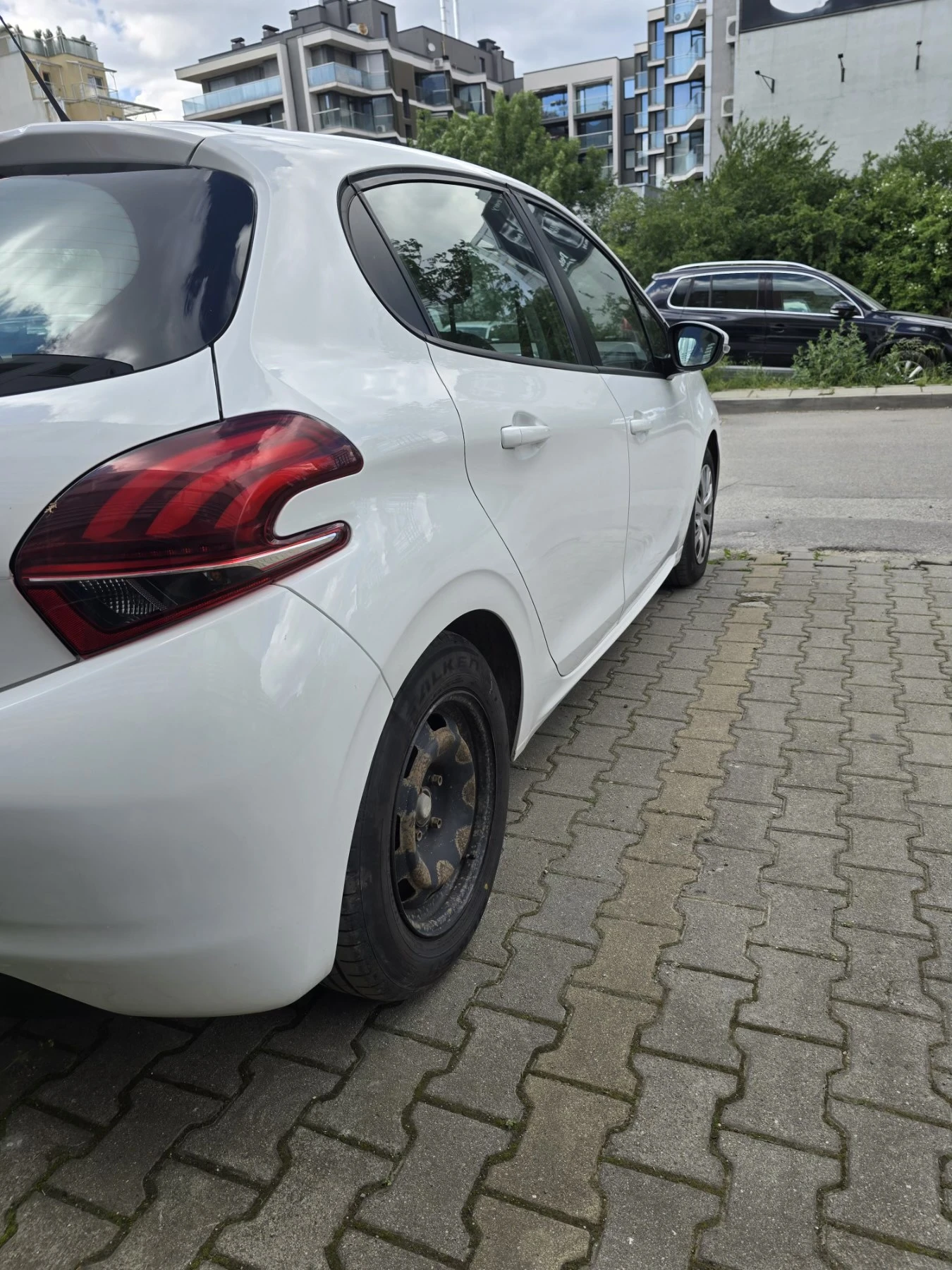 Peugeot 208, снимка 7 - Автомобили и джипове - 54710051