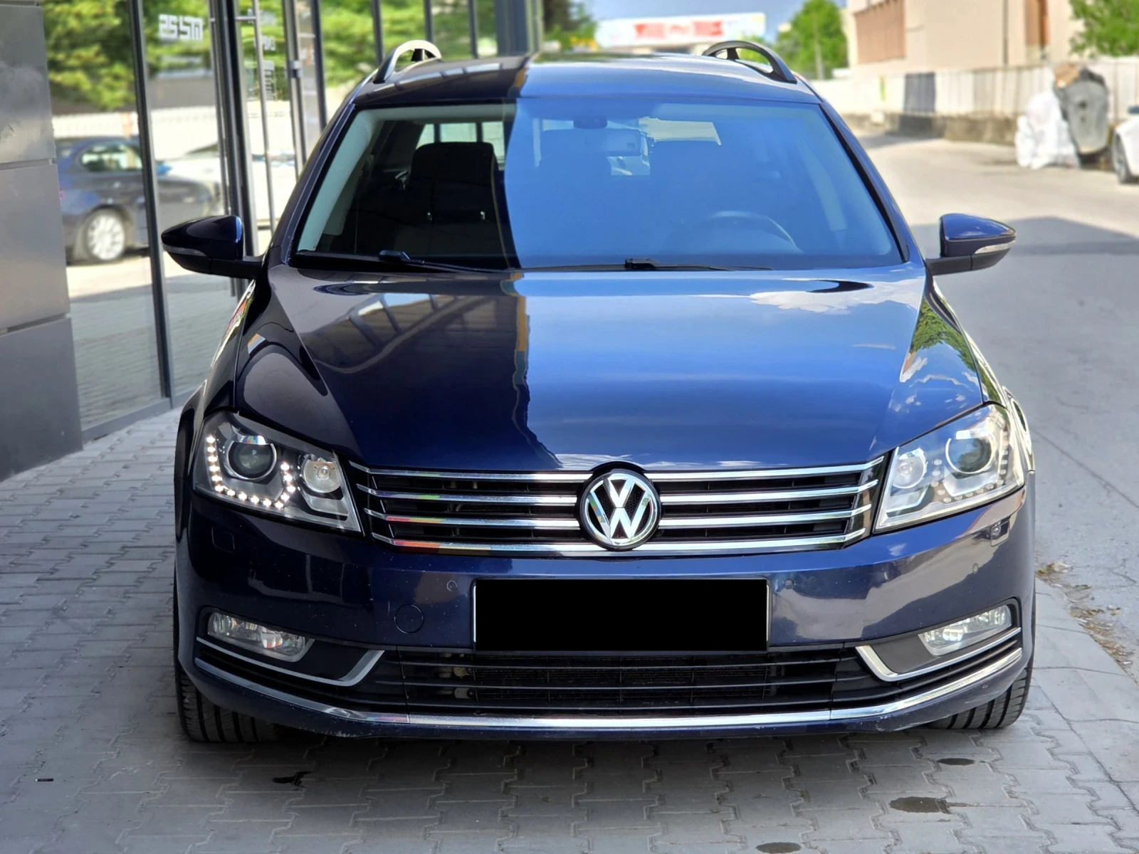 VW Passat 2.0 TDI Highline Bi-XENON * Подгрев * Обдухване , снимка 2 - Автомобили и джипове - 54830001