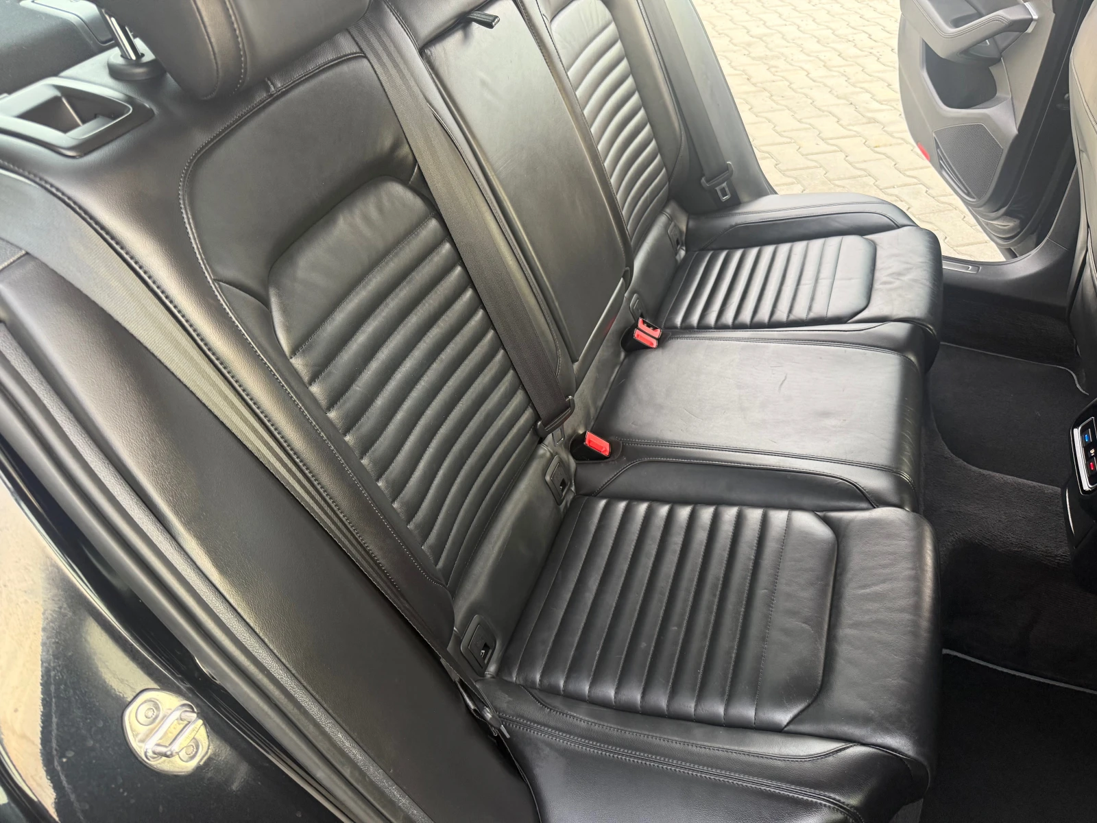 VW Passat 2.0TDI 150 ks Highline Собствен лизинг !!!, снимка 10 - Автомобили и джипове - 54843992