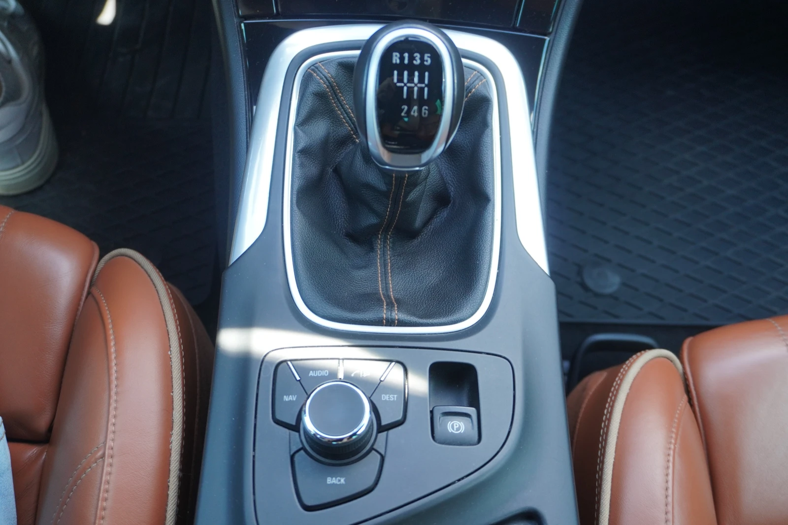 Opel Insignia 2.0CDTi-OPC LINE-4x4-FULL | Mobile.bg � ����������� 12