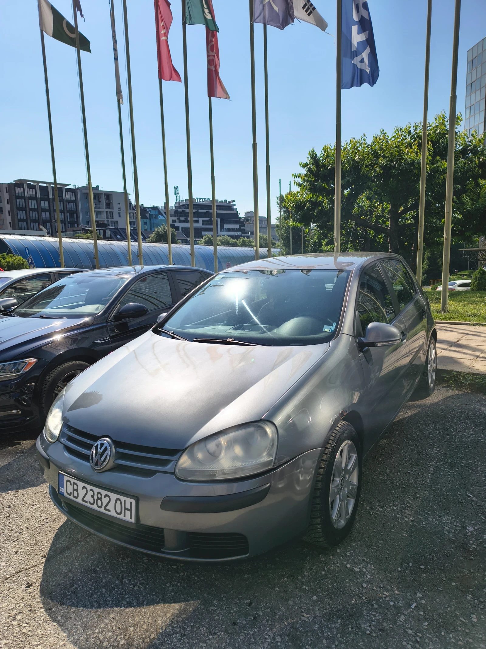 VW Golf V 1.9 TDI , снимка 1 - Автомобили и джипове - 54975577
