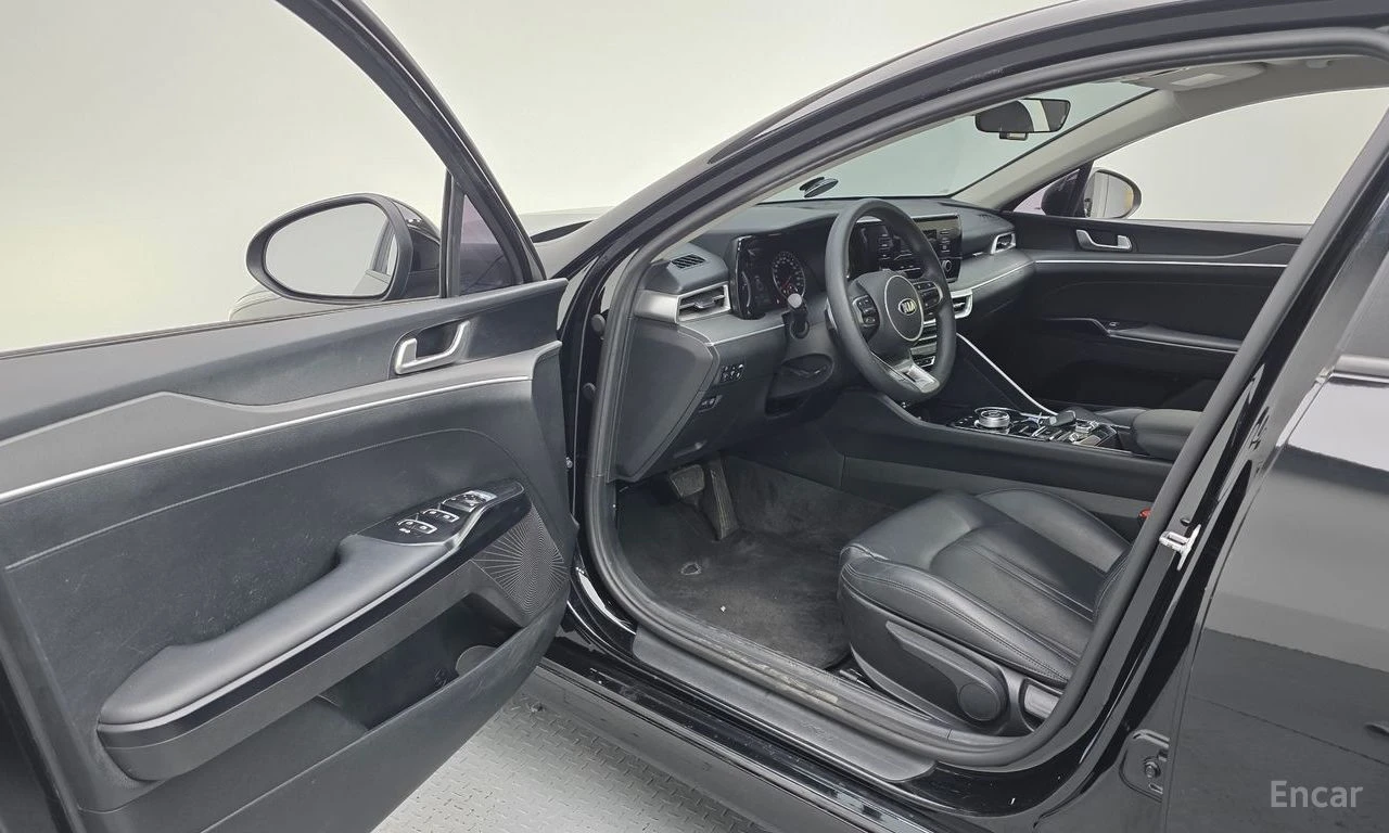 Kia K5 2.0 Hybrid* Trendy* ПОДГРЕВ* КАМЕРА* КРАЙНА ЦЕНА* , снимка 6 - Автомобили и джипове - 55309362