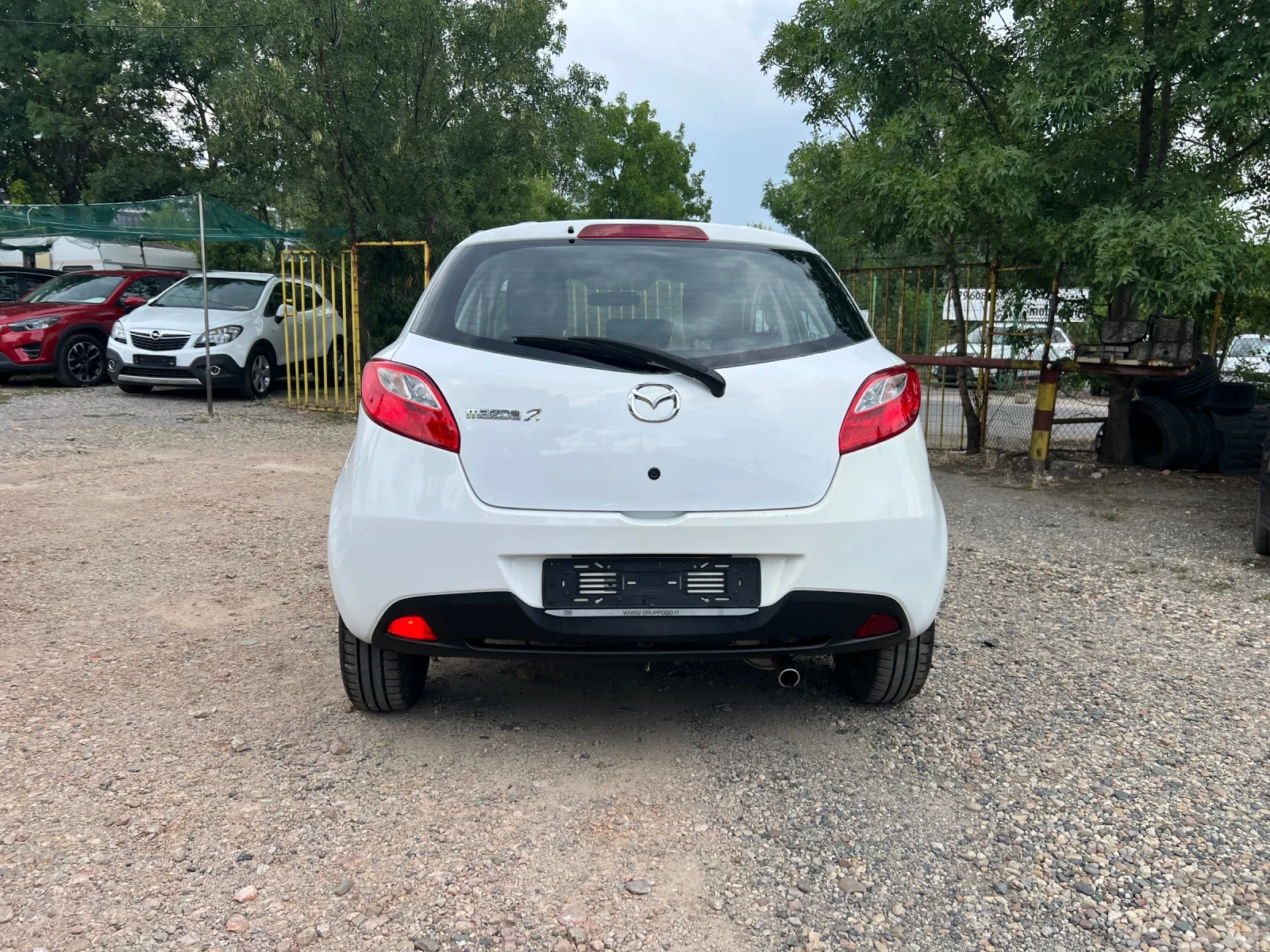 Mazda 2 1.3 * ГАЗ/БЕНЗИН * НОВ ВНОС ИТАЛИЯ * БЕЗ , снимка 4 - Автомобили и джипове - 55326882