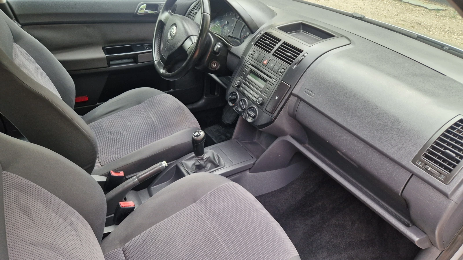 VW Polo 1.9TDI 101k.c, снимка 9 - Автомобили и джипове - 55598637