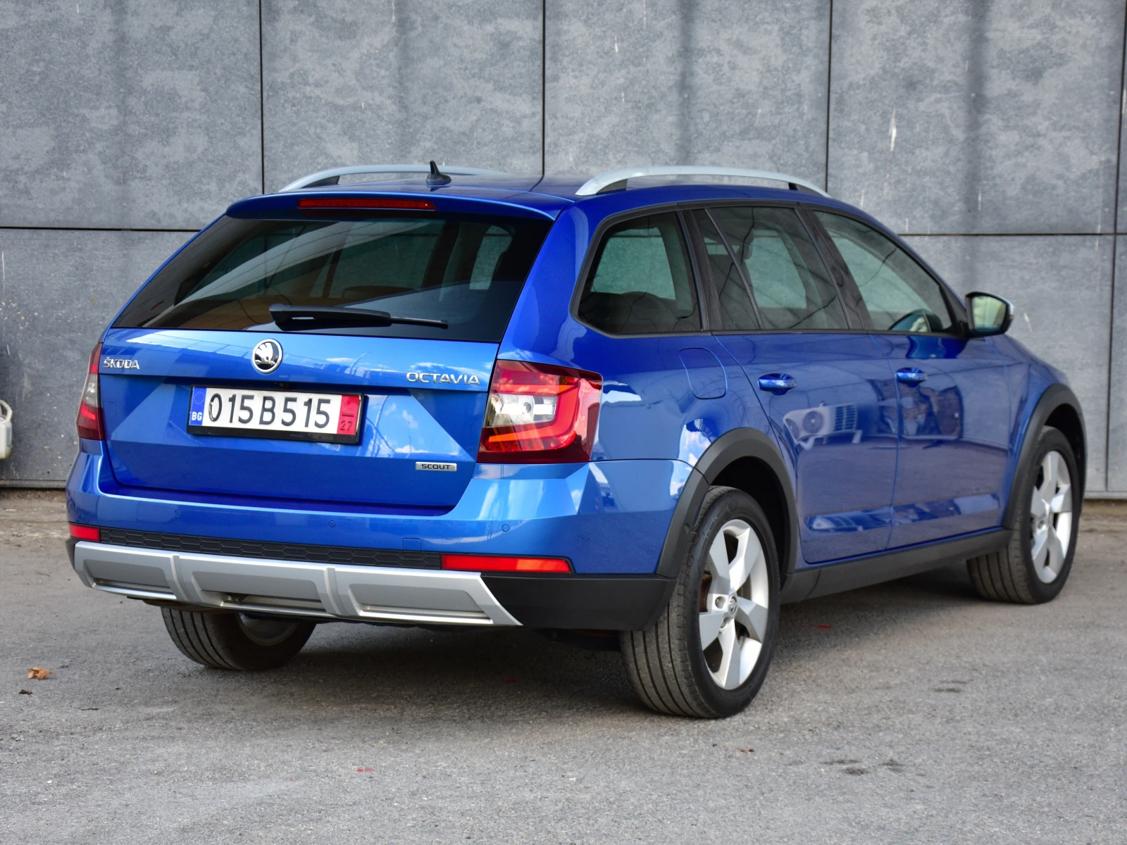 Skoda Octavia SCOUT 2.0TDI 4X4, снимка 5 - Автомобили и джипове - 55688259