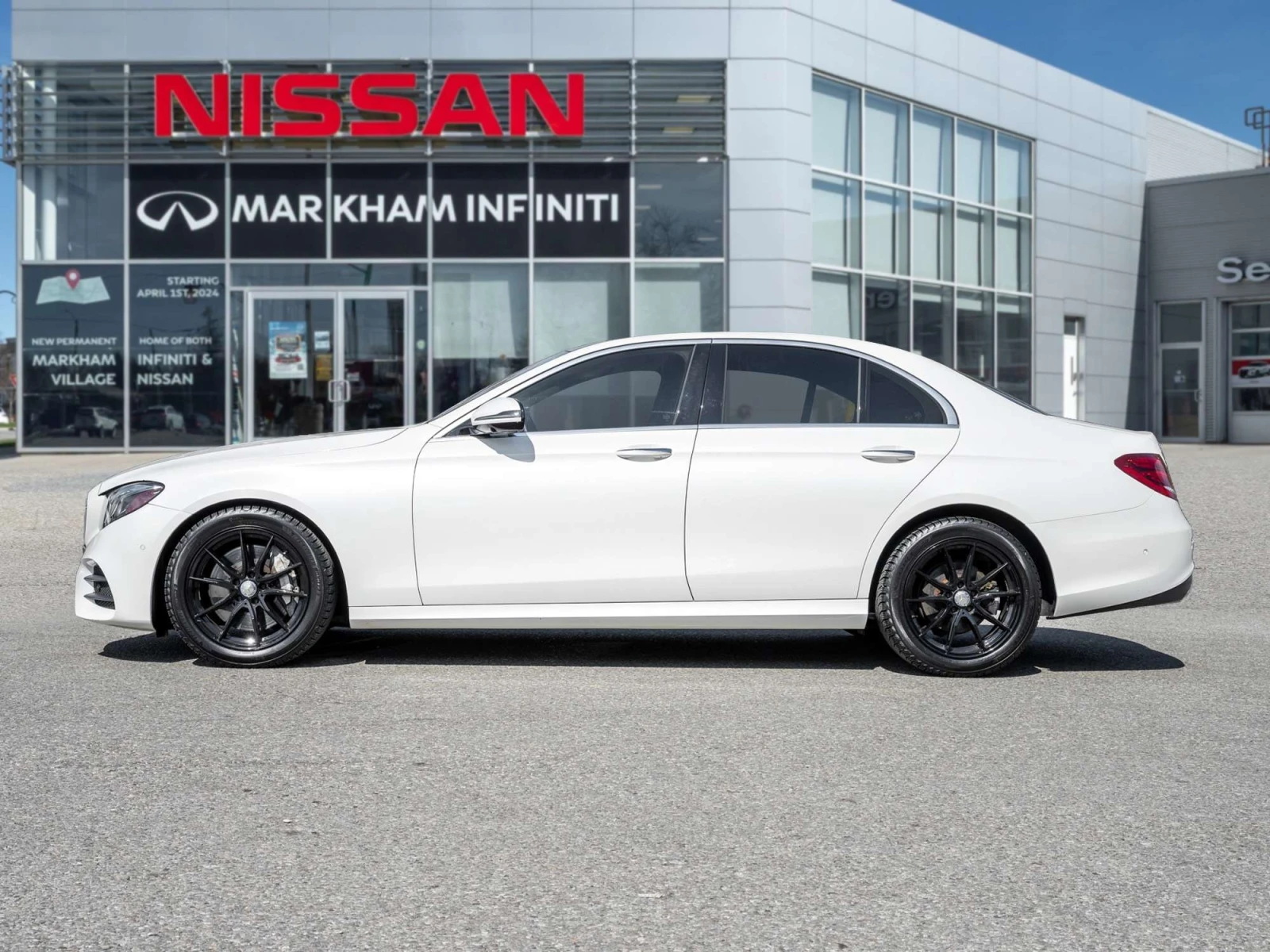 Mercedes-Benz E 300 * CARPLAY | MEMORY SEATS | ALLOYS | LOADED!!! *  | Mobile.bg � ����������� 2