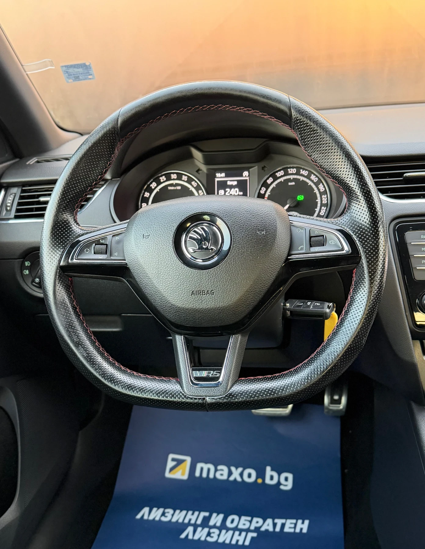 Skoda Octavia 2.0D| 184HP| DSG| VRS| CARBON| TOP| ЛИЗИНГ, снимка 13 - Автомобили и джипове - 55931433