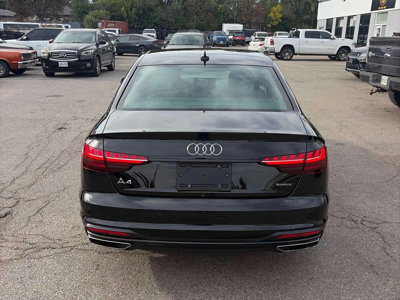 Audi A4 * Komfort * CARFAX * ���� �� �� | Mobile.bg � ����������� 4