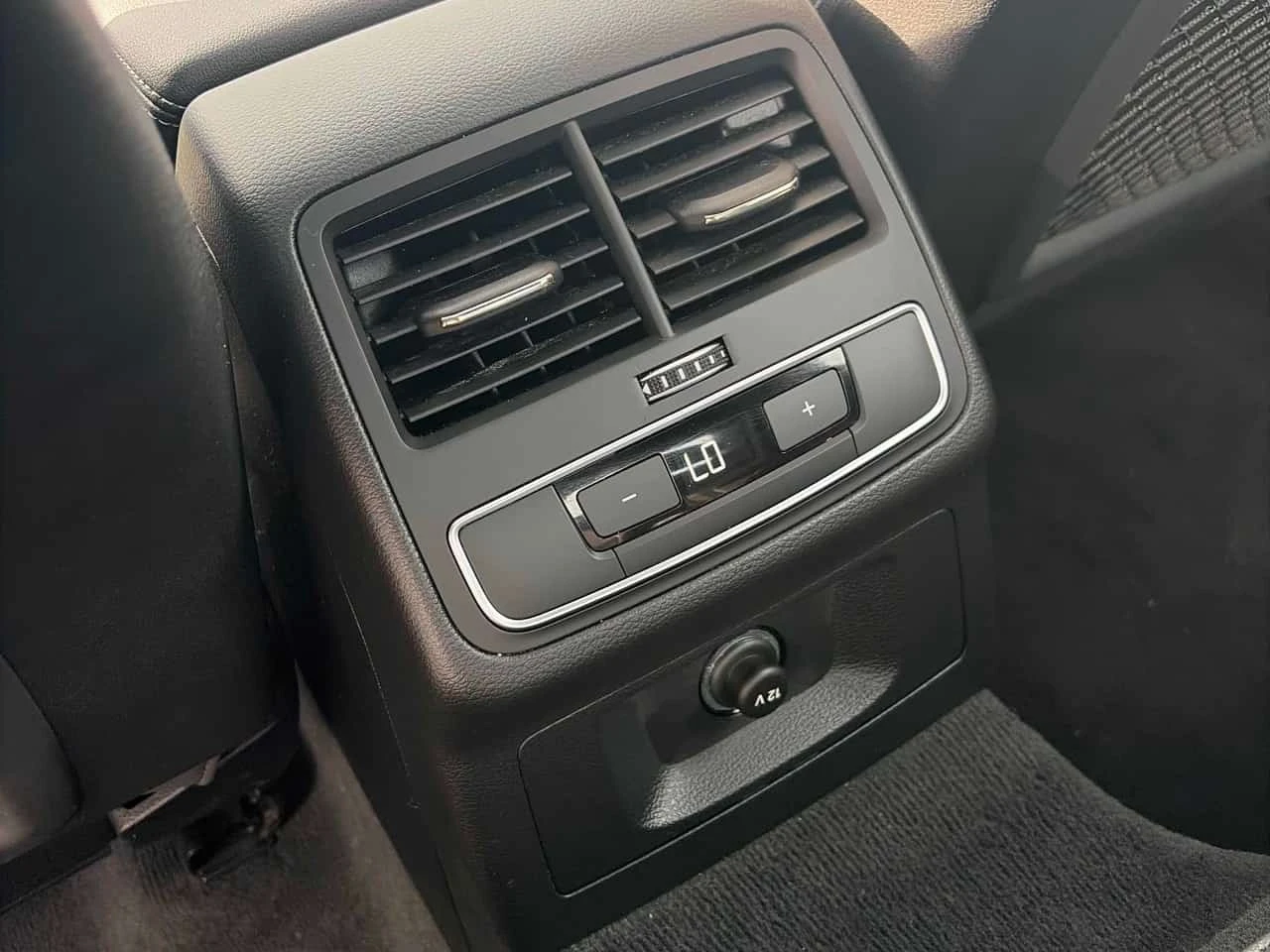 Audi A4 * Komfort * CARFAX * ���� �� �� | Mobile.bg � ����������� 15