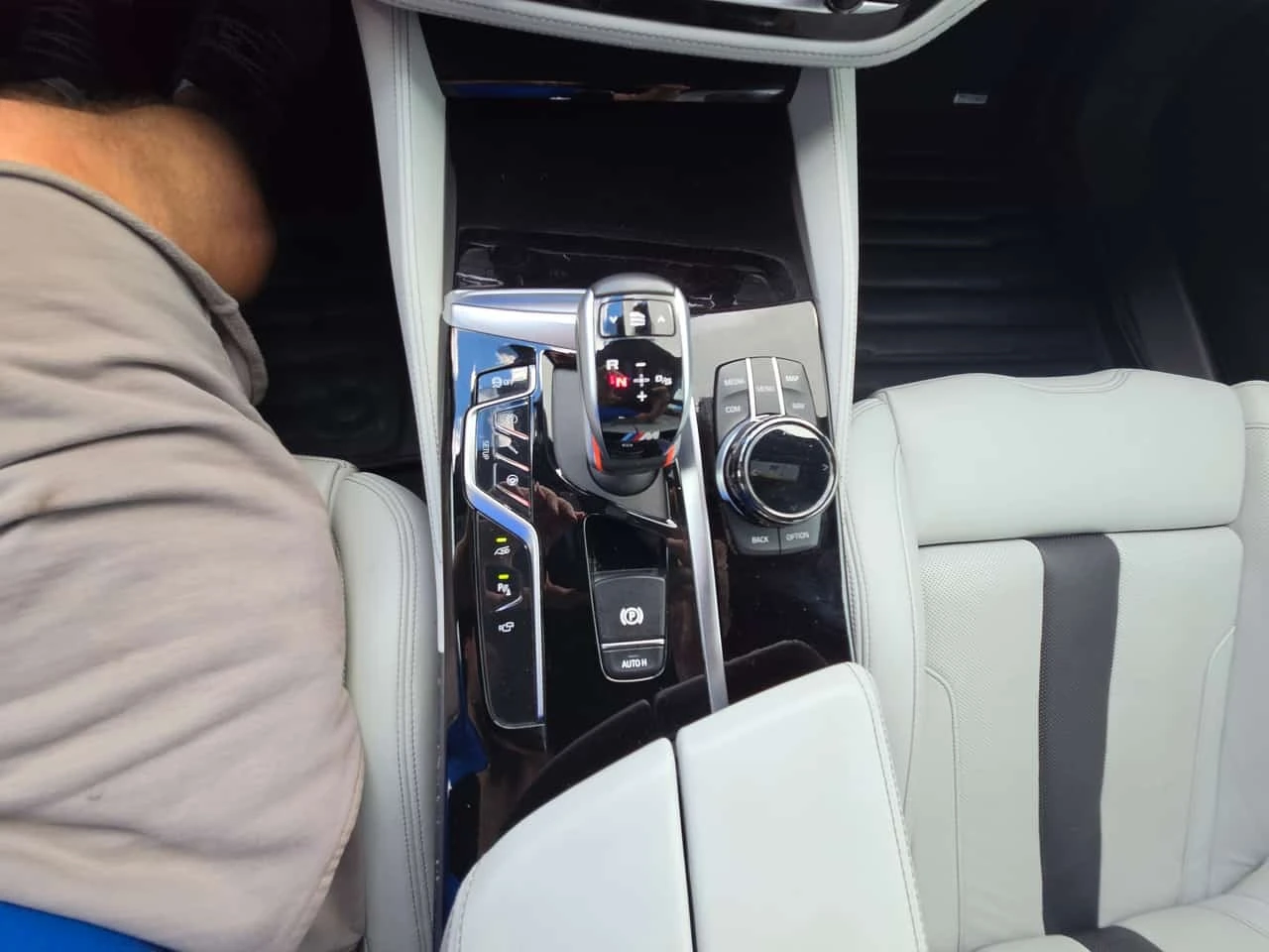 BMW M5 Sedan * CARFAX *  DownPipe * Stage 1 *  | Mobile.bg � ����������� 15