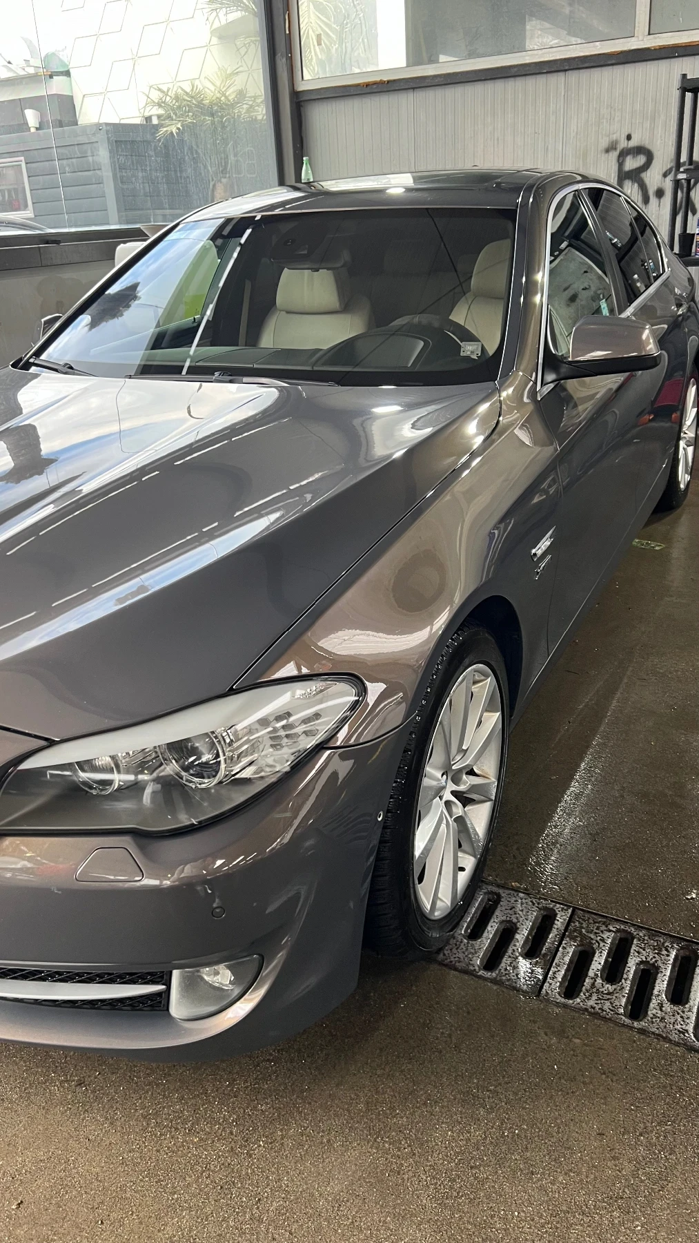 BMW 550 XI, снимка 12 - Автомобили и джипове - 56657649
