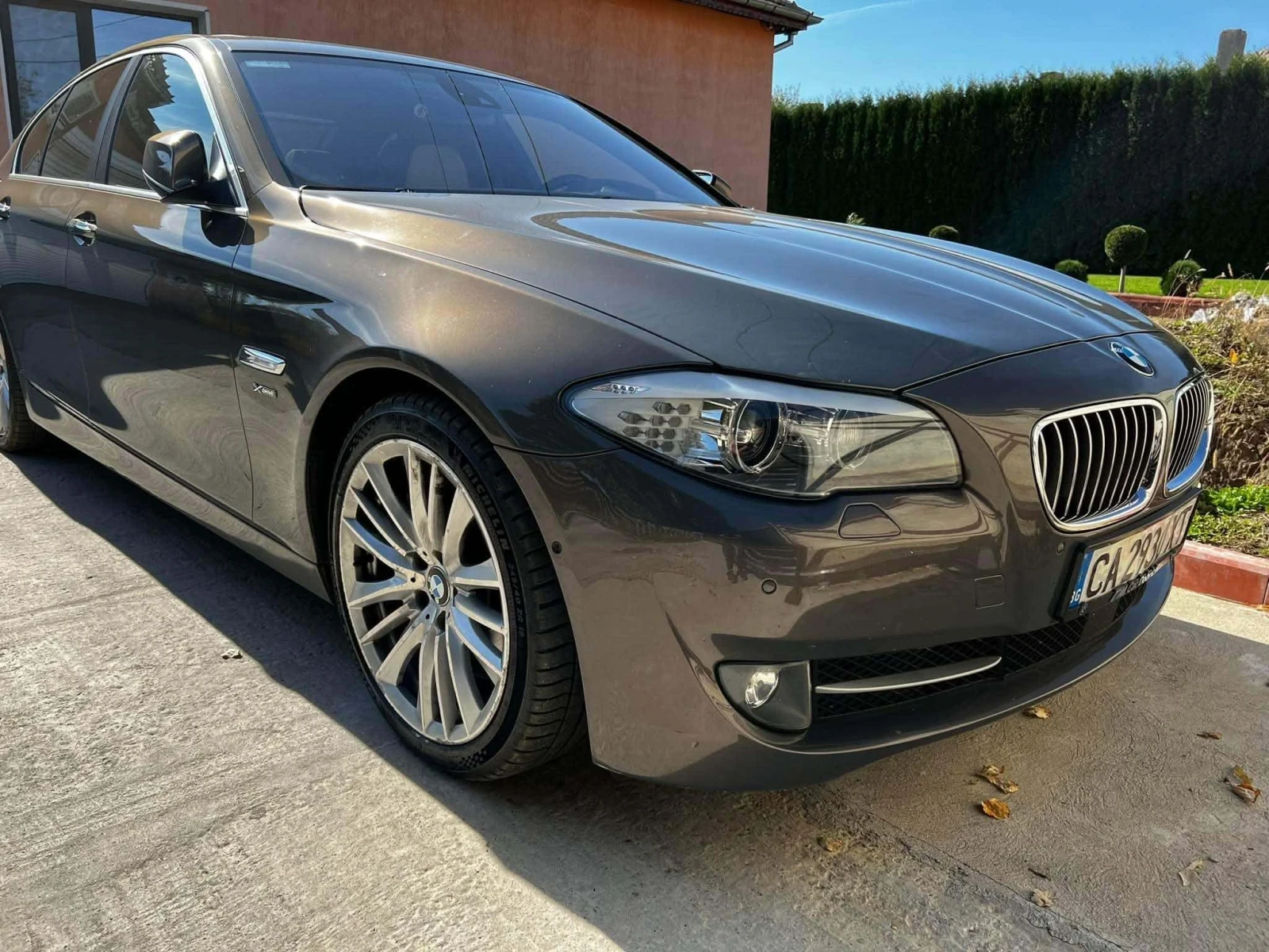 BMW 550 XI, снимка 10 - Автомобили и джипове - 56657649
