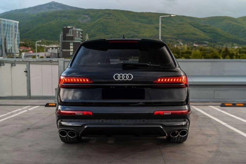 Audi SQ7 4.0BITURBO* DIS* QUATTRO* S-LINE* B&O* FULL BLACK*, снимка 4 - Автомобили и джипове - 52637366