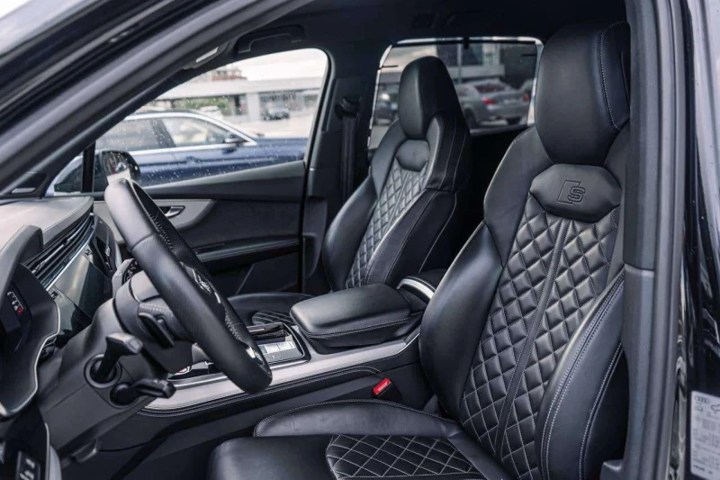 Audi SQ7 4.0BITURBO* DIS* QUATTRO* S-LINE* B&O* FULL BLACK*, снимка 10 - Автомобили и джипове - 52637366