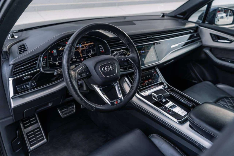Audi SQ7 4.0BITURBO* DIS* QUATTRO* S-LINE* B&O* FULL BLACK*, снимка 9 - Автомобили и джипове - 52637366
