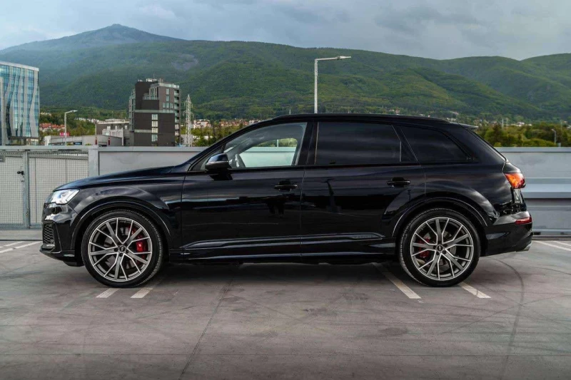 Audi SQ7 4.0BITURBO* DIS* QUATTRO* S-LINE* B&O* FULL BLACK*, снимка 5 - Автомобили и джипове - 52637366