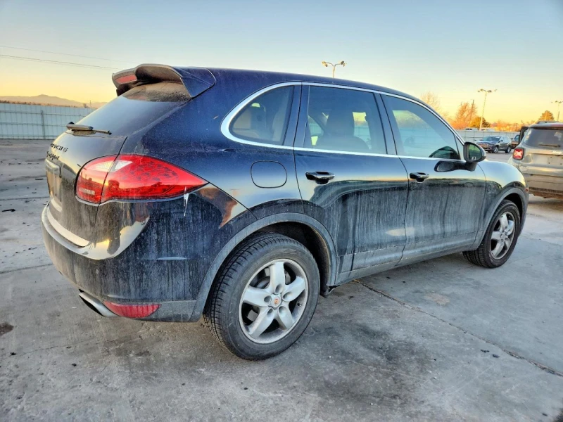 Porsche Cayenne 3.6l S Hybrid, снимка 3 - Автомобили и джипове - 53489031