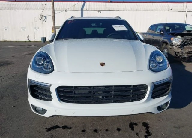 Porsche Cayenne, снимка 8 - Автомобили и джипове - 48726269