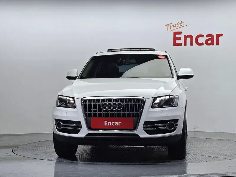 Audi Q5 2.0 TDI Quattro, снимка 6 - Автомобили и джипове - 55129974