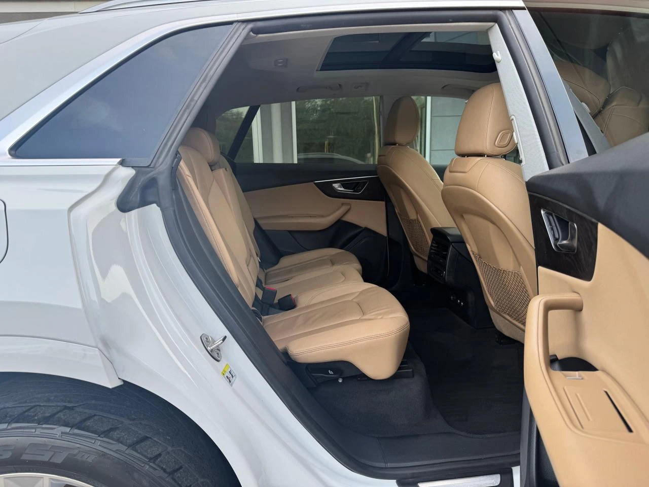 Audi Q8 PREMIUM - изображение 6