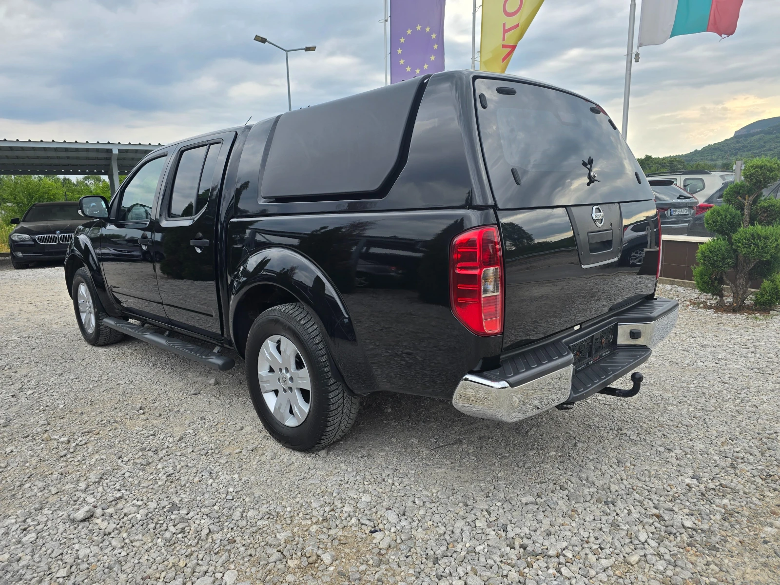 Nissan Navara 2.5D 190КС АВТОМАТИК - изображение 3