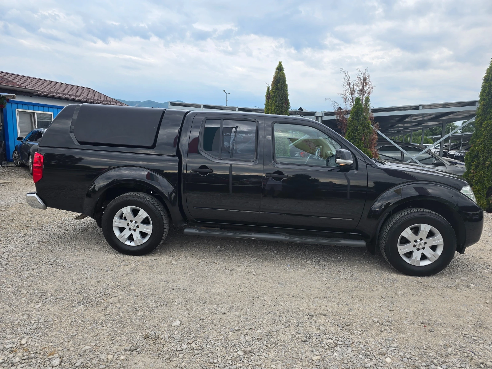 Nissan Navara 2.5D 190КС АВТОМАТИК - изображение 6