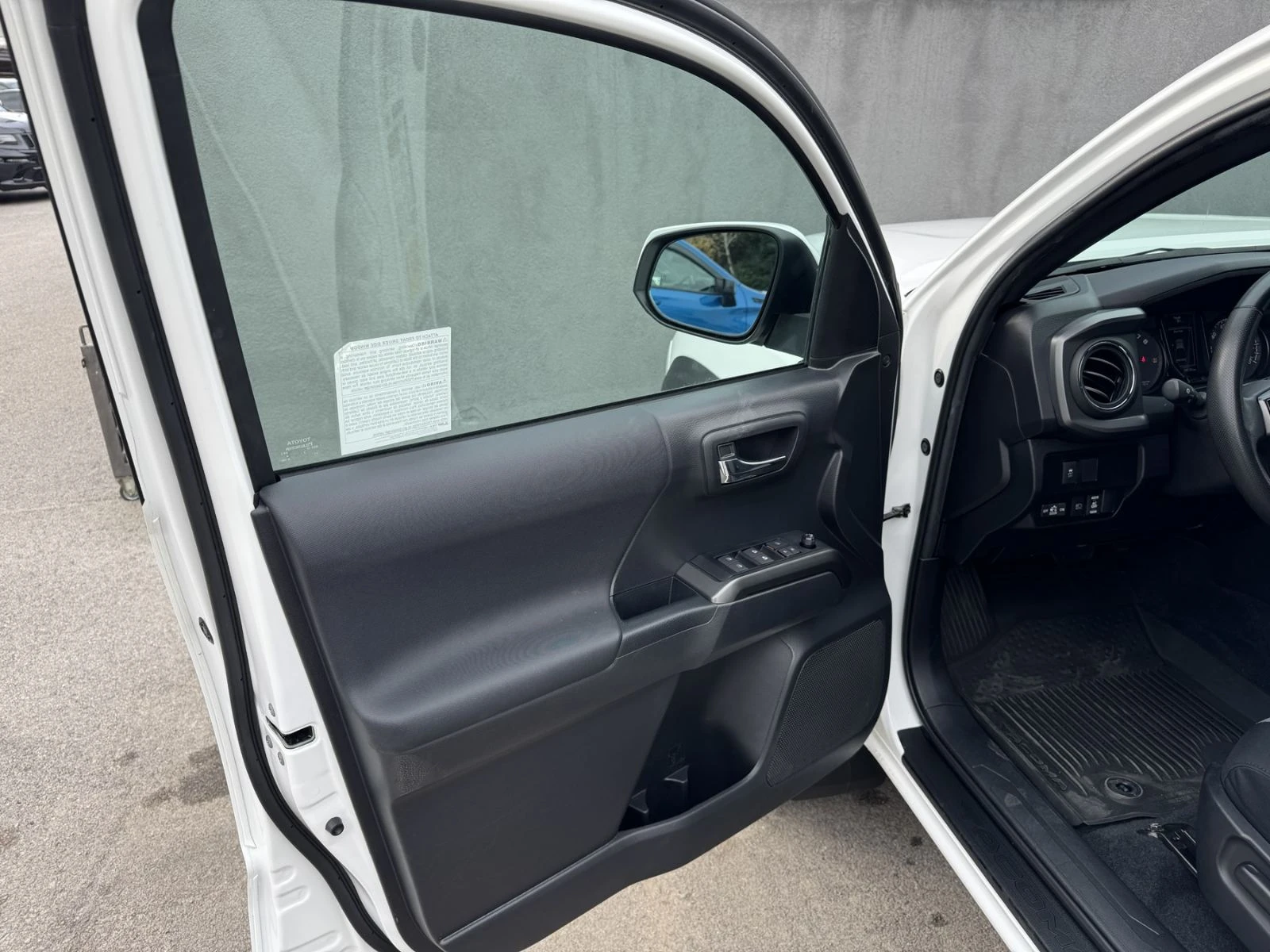 Toyota Tacoma TRD PRO 3.5L V6 DOUBLE CAB - изображение 8