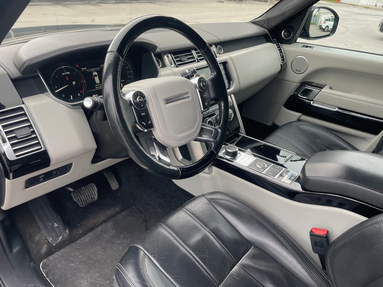 Land Rover Range rover 4.4 Autobiography, снимка 10 - Автомобили и джипове - 53999597