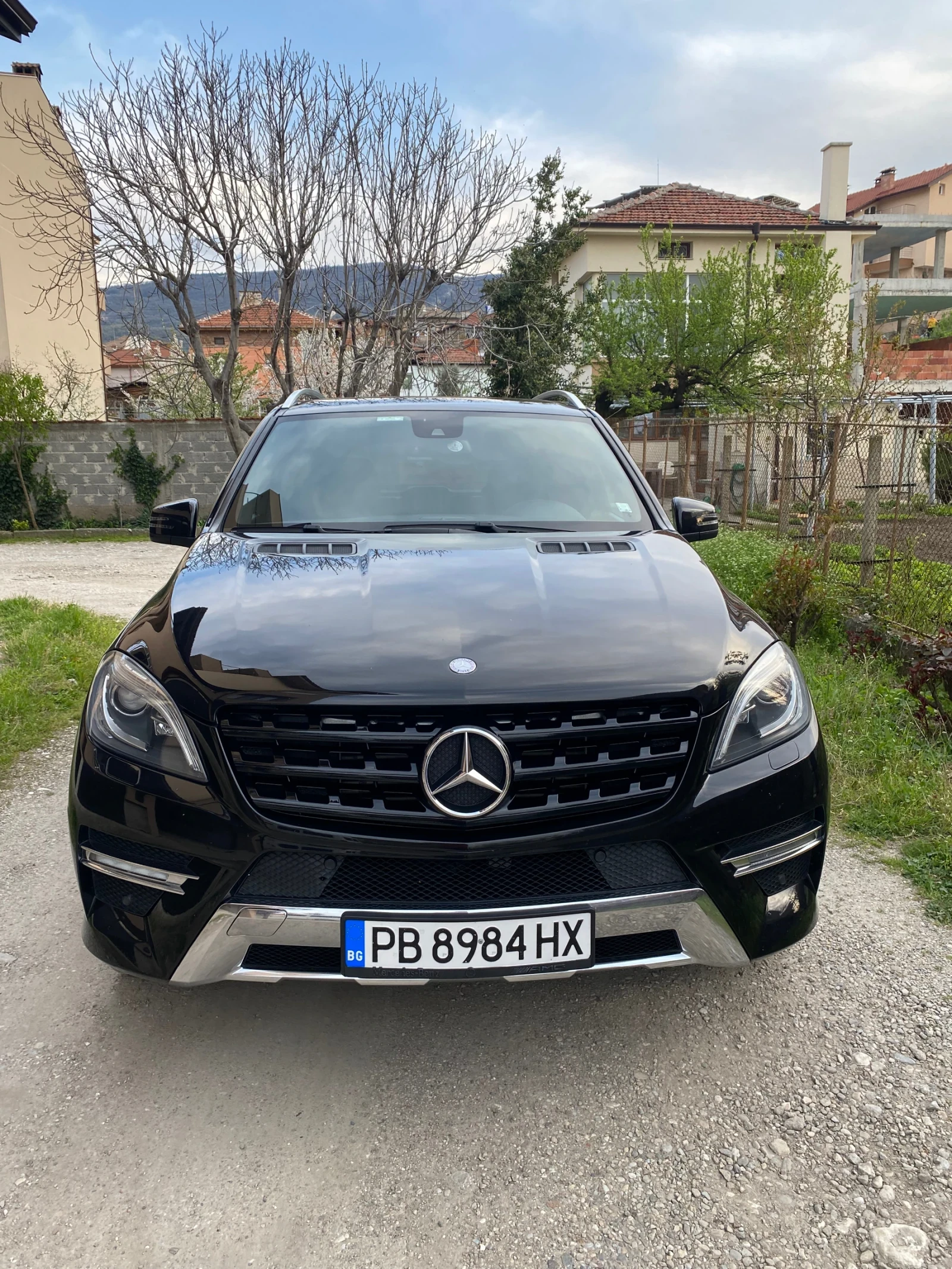 Mercedes-Benz ML 350 * AMG Пакет* Designo* /Harman Kardon, снимка 12 - Автомобили и джипове - 54175623