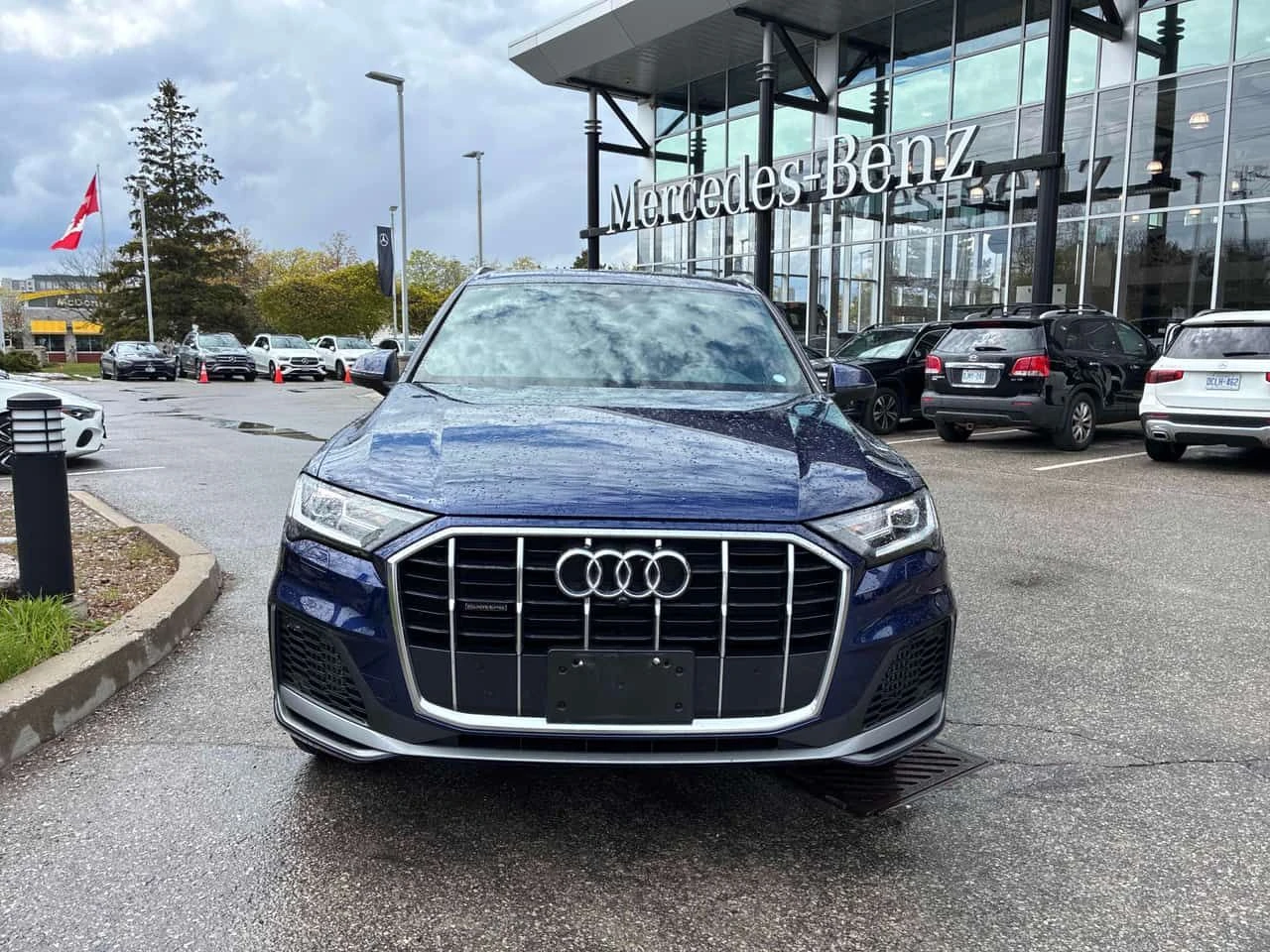 Audi Q7 * Komfort * ПРЕДСТАВИТЕЛСТВО * 360 * DIGITAL, снимка 6 - Автомобили и джипове - 54480325