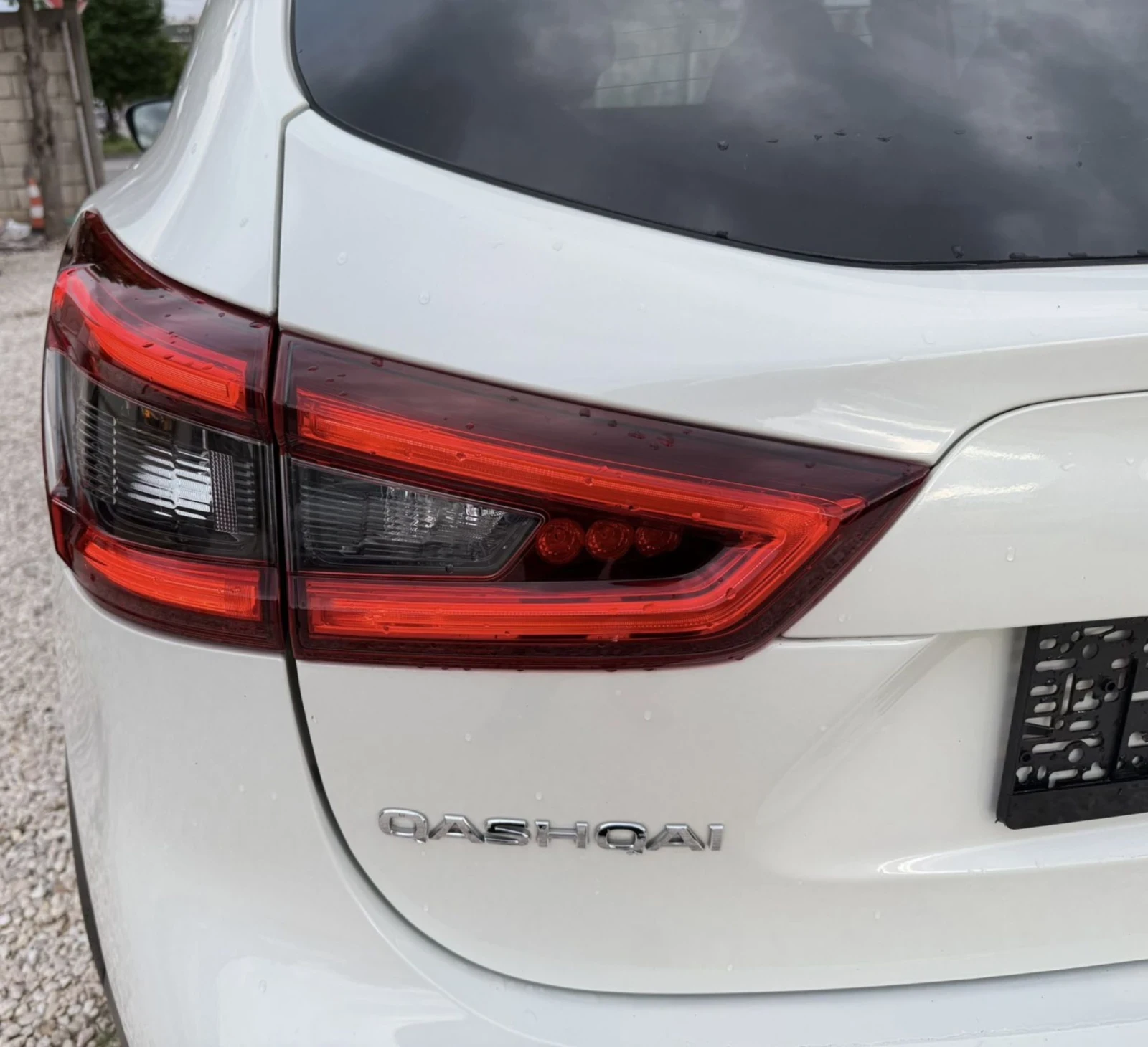 Nissan Qashqai 1.5 DCI..FACE..360 KAMERA , снимка 16 - Автомобили и джипове - 54489045