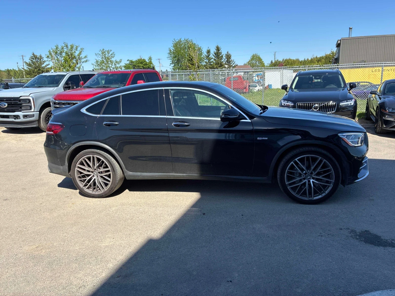 Mercedes-Benz GLC 43 AMG ДИСТРОНИК * ПОДГРЕВ * ПАНОРАМА * 360 * 2 КЛЮЧА, снимка 3 - Автомобили и джипове - 54670780