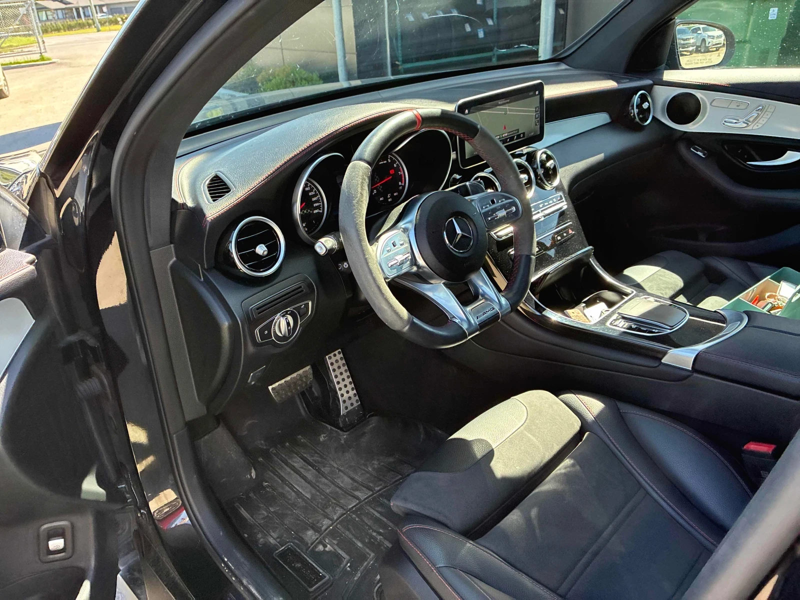 Mercedes-Benz GLC 43 AMG ДИСТРОНИК * ПОДГРЕВ * ПАНОРАМА * 360 * 2 КЛЮЧА, снимка 6 - Автомобили и джипове - 54670780