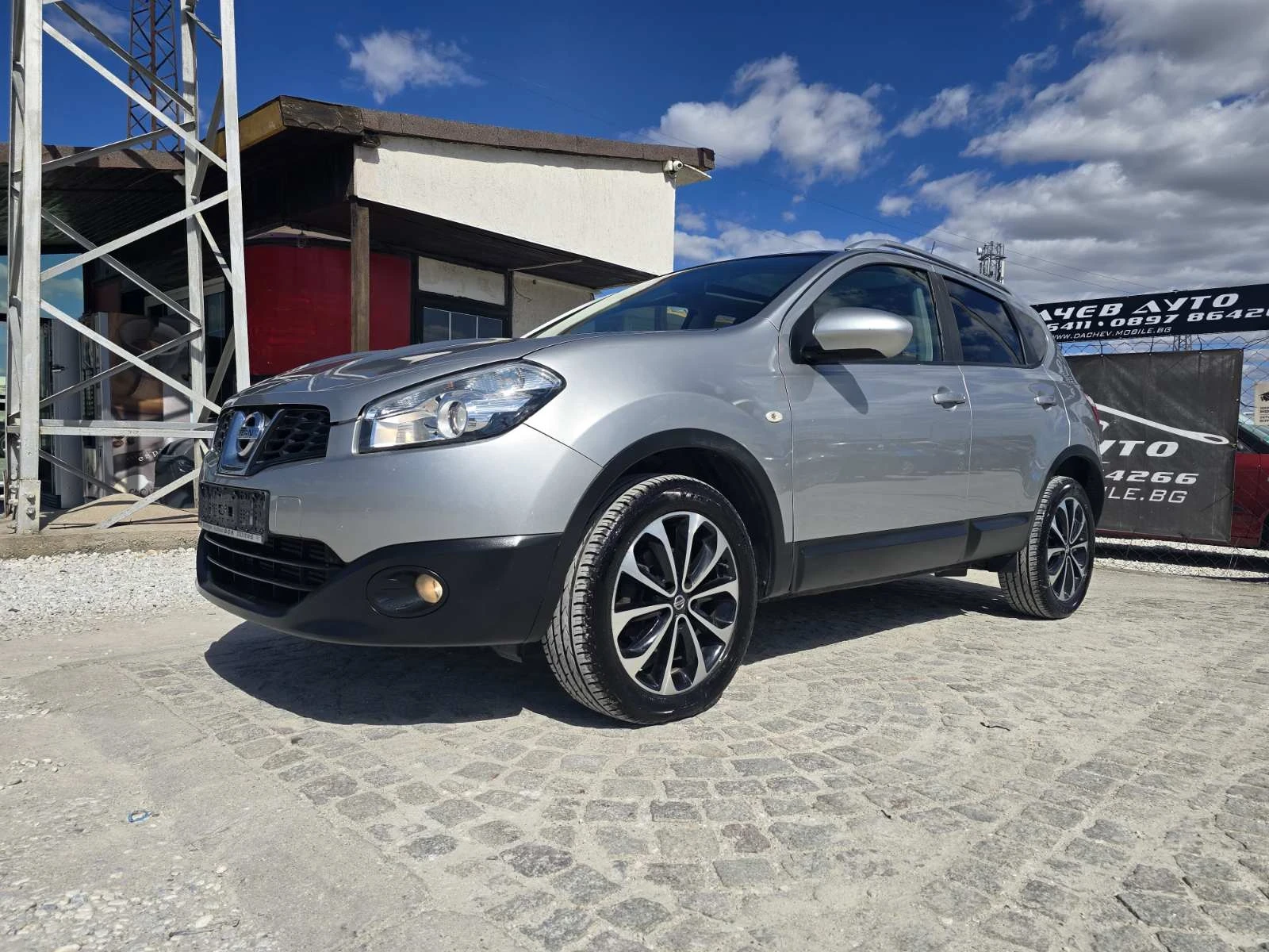 Nissan Qashqai КАМЕРА, НАВИГАЦИЯ, ПАНОРАМА, АВТОПИЛОТ , снимка 2 - Автомобили и джипове - 54736802