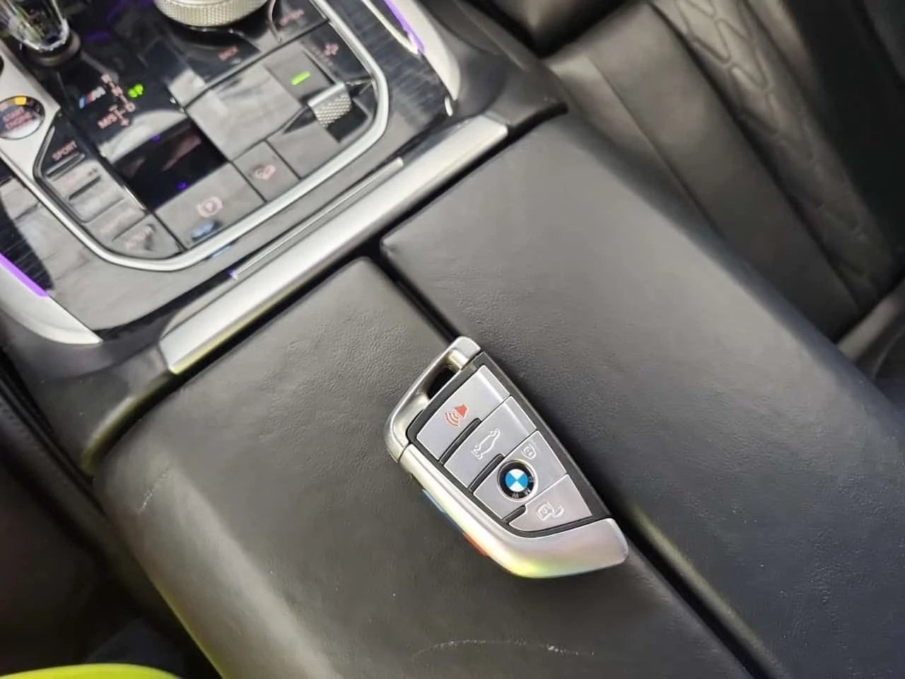 BMW X7 * M50i * H/K * PANO * ОБДУХВАНЕ *  360 * HEAD-UP, снимка 8 - Автомобили и джипове - 55094161