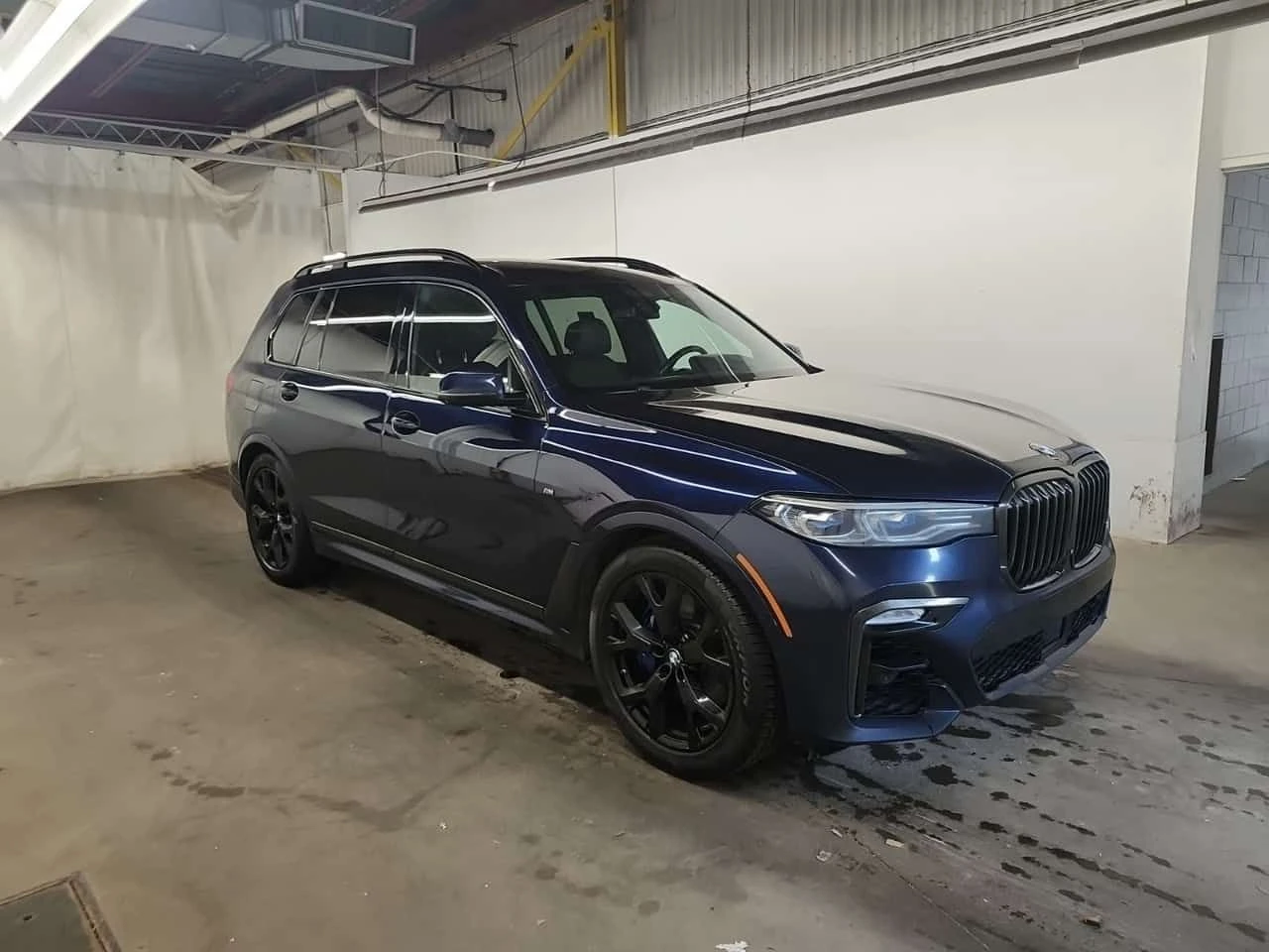 BMW X7 * M50i * H/K * PANO * ОБДУХВАНЕ *  360 * HEAD-UP, снимка 2 - Автомобили и джипове - 55094161