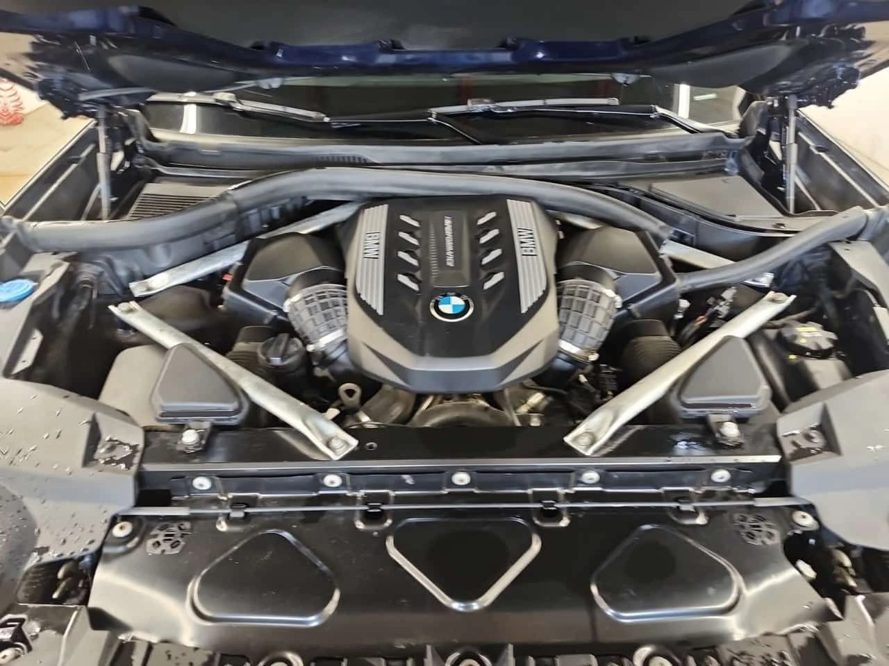 BMW X7 * M50i * H/K * PANO * ОБДУХВАНЕ *  360 * HEAD-UP, снимка 16 - Автомобили и джипове - 55094161