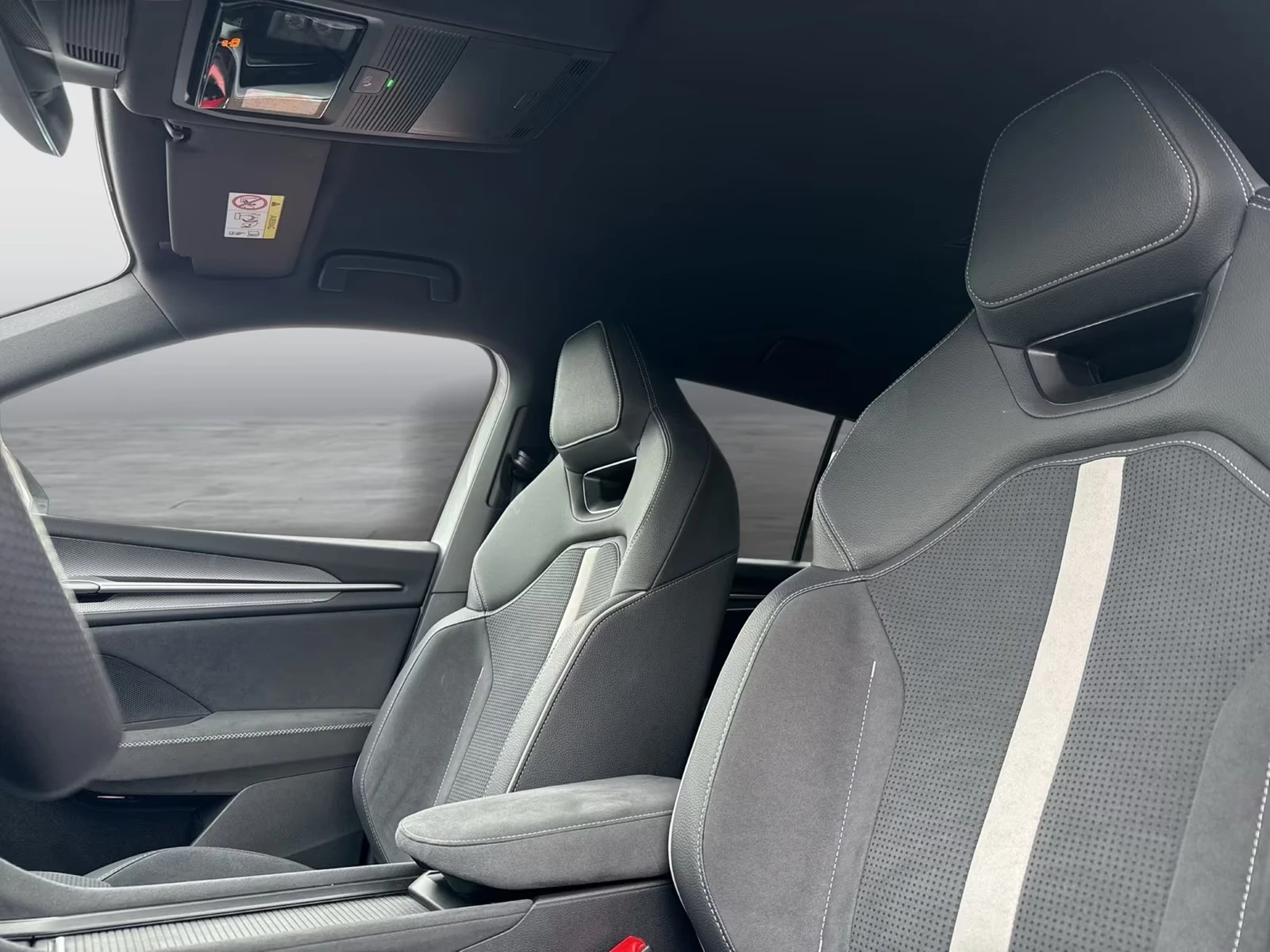 Skoda Kodiaq 2.0 TDI 4x4 SPORTLINE HEAD-UP MATRIX 7-МЕСТЕН , снимка 11 - Автомобили и джипове - 55606945