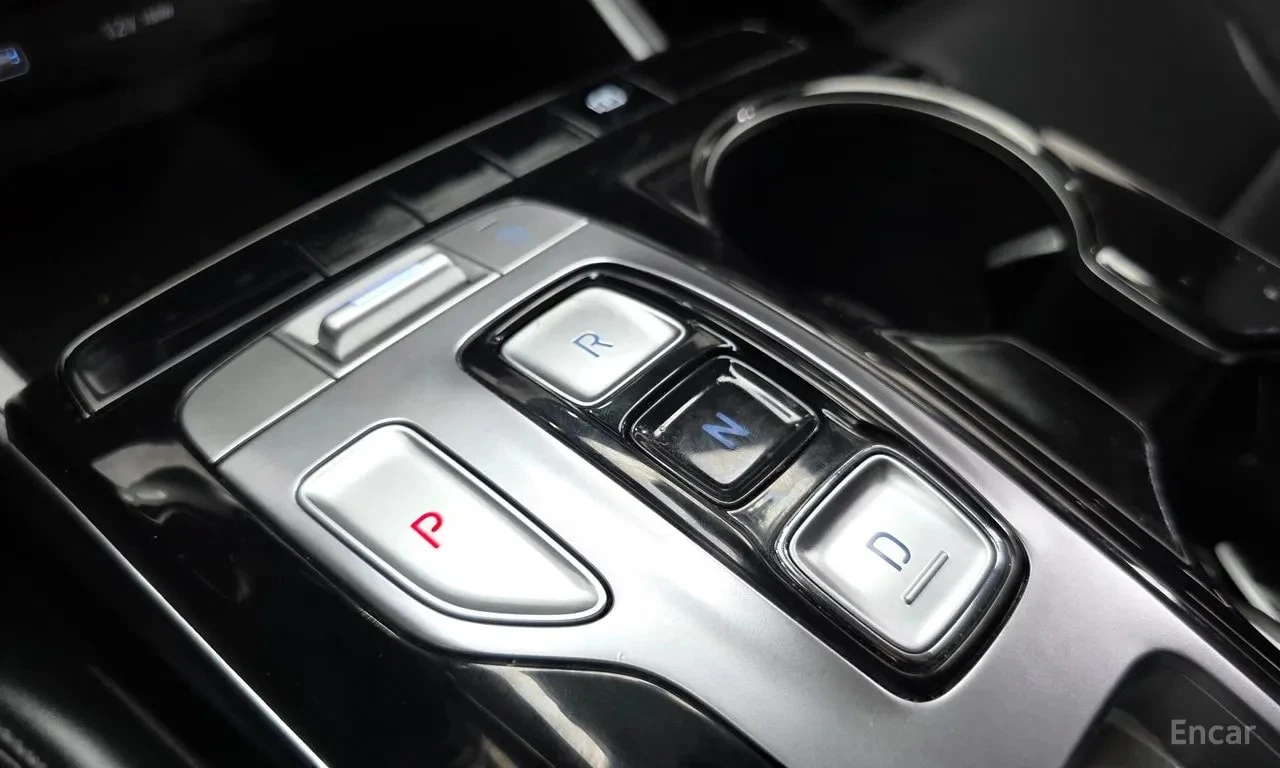 Hyundai Tucson * Diesel 2.0 2WD * ЦЕНА ДО БГ, снимка 15 - Автомобили и джипове - 55878513