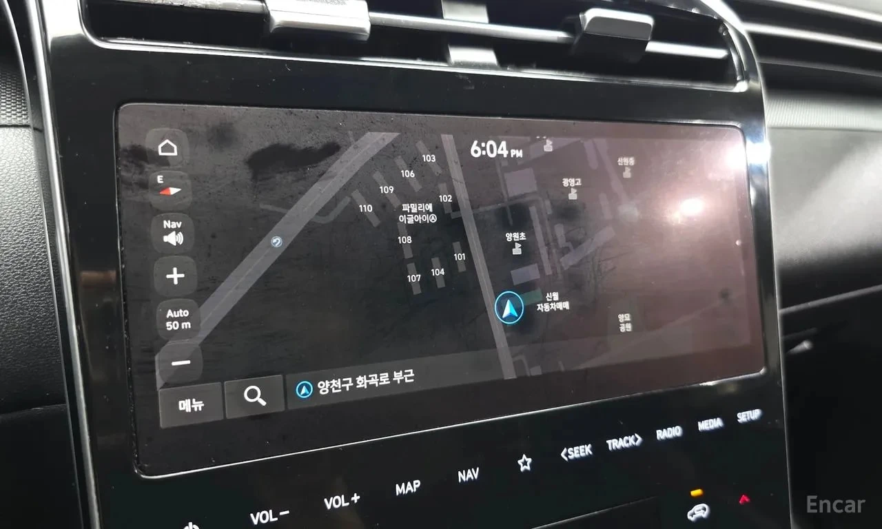 Hyundai Tucson * Diesel 2.0 2WD * ЦЕНА ДО БГ, снимка 11 - Автомобили и джипове - 55878513