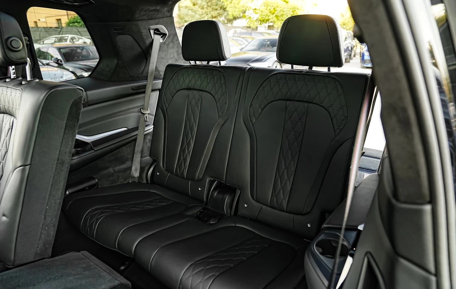 BMW X7 M60i xDrive 4.4 V8 , снимка 7 - Автомобили и джипове - 56207580